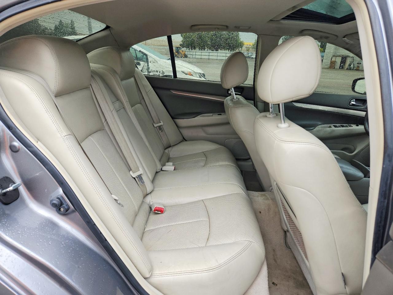 2011 Infiniti G37 Sedan Journey Silver vin: JN1CV6AP3BM510273