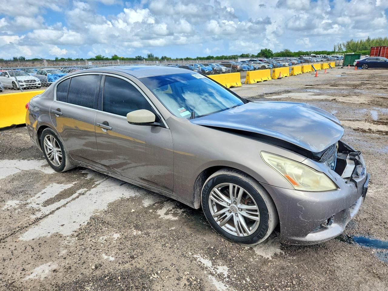 2013 Infiniti G37 Sedan Journey Tan vin: JN1CV6AP3DM301487