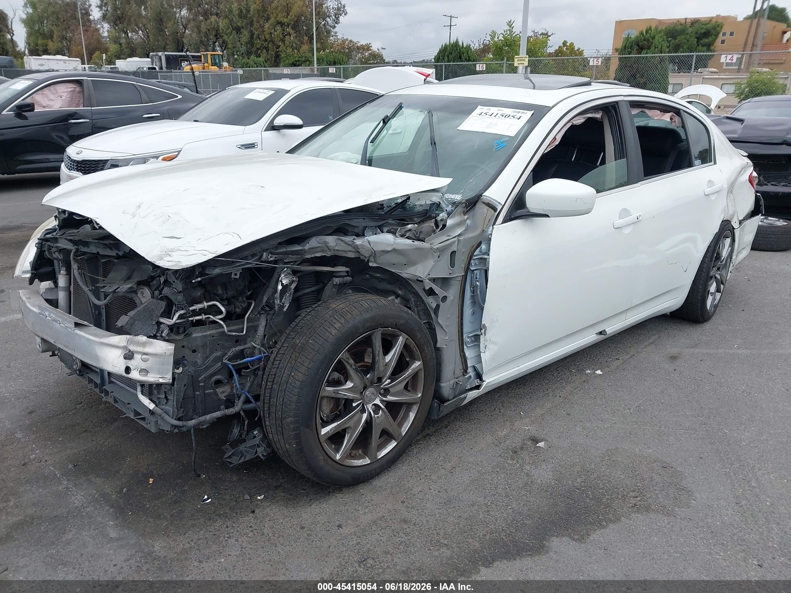 2013 Infiniti G37 Journey White vin: JN1CV6AP3DM717555