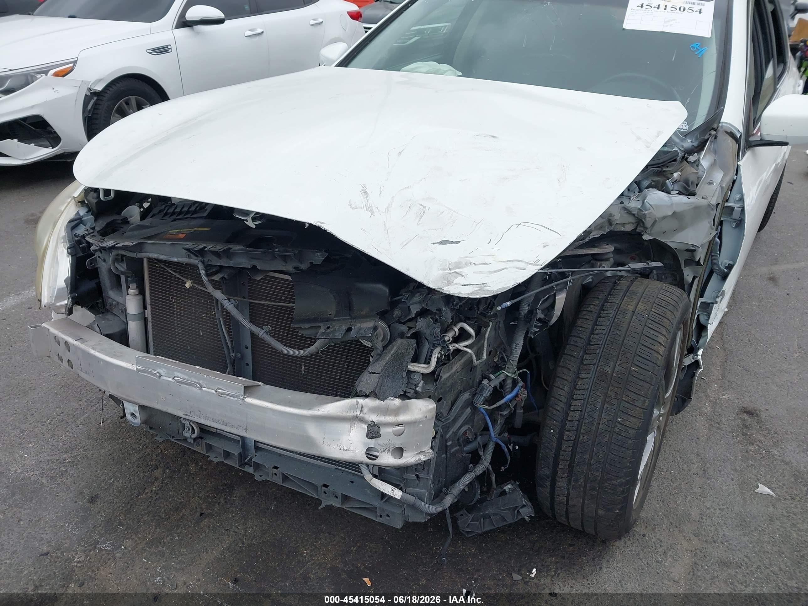 2013 Infiniti G37 Journey White vin: JN1CV6AP3DM717555