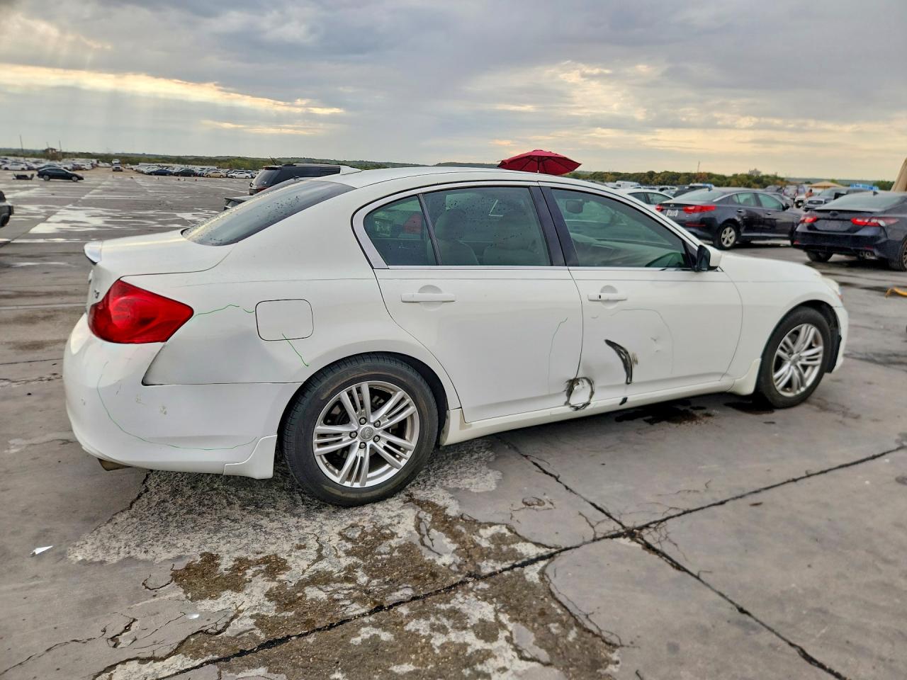 2013 Infiniti G37 Sedan Journey Белый vin: JN1CV6AP3DM718561