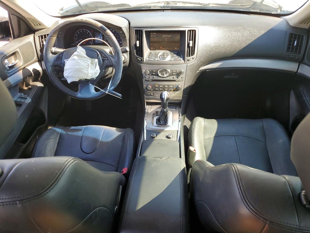 2015 Infiniti Q40 Base White vin: JN1CV6AP3FM501854