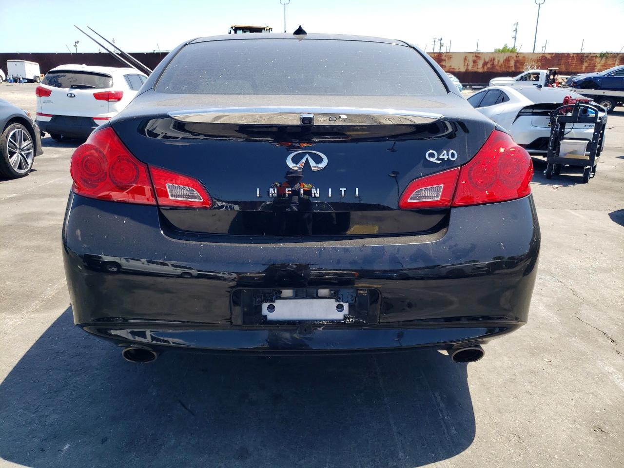 2015 Infiniti Q40 Base Черный vin: JN1CV6AP3FM502342