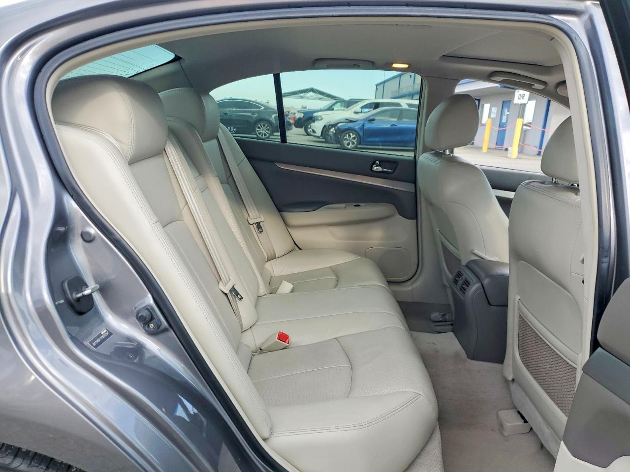 2015 Infiniti Q40 Base Gray vin: JN1CV6AP3FM502941