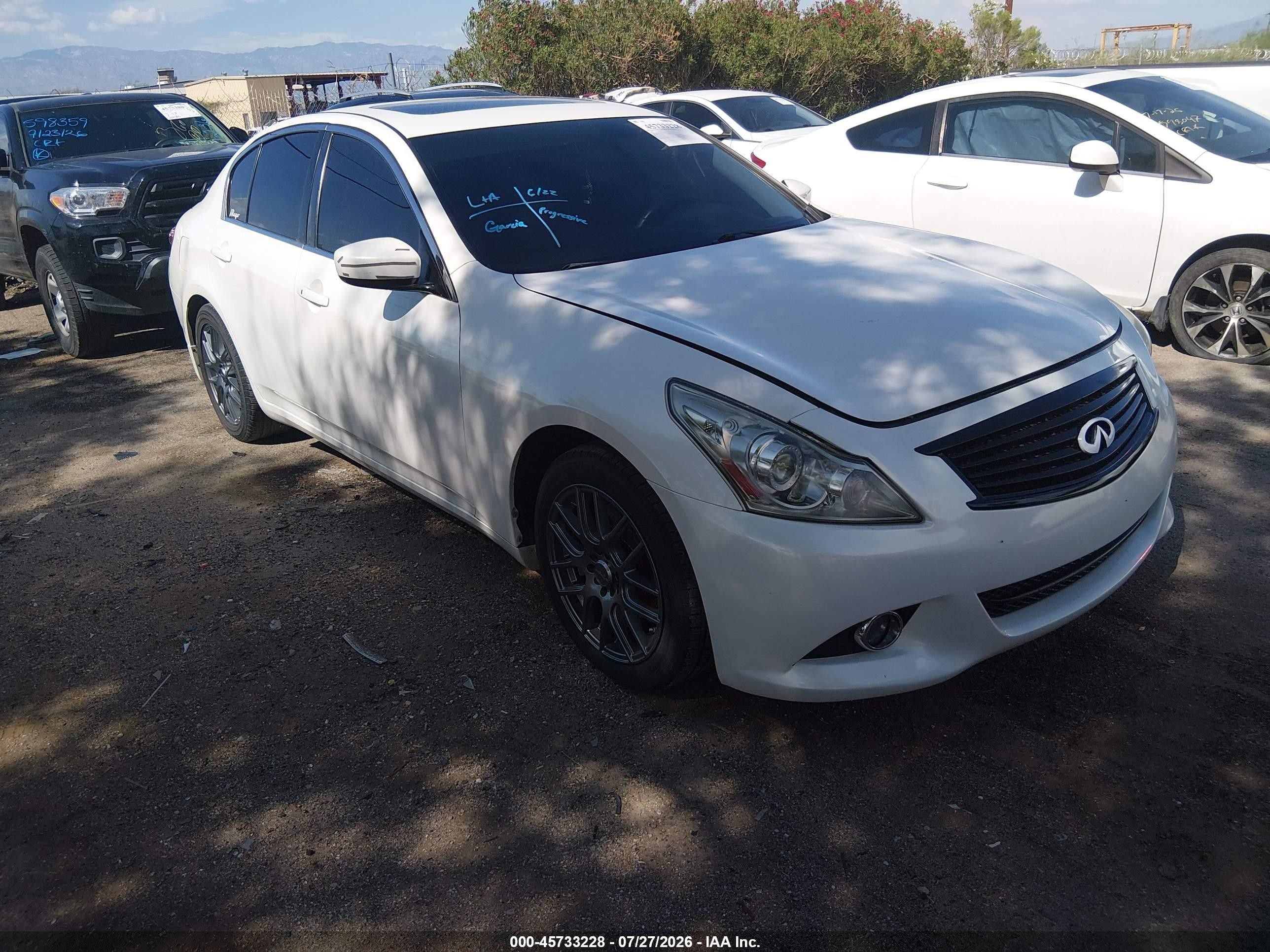 2011 Infiniti G37 Journey White vin: JN1CV6AP4BM304881