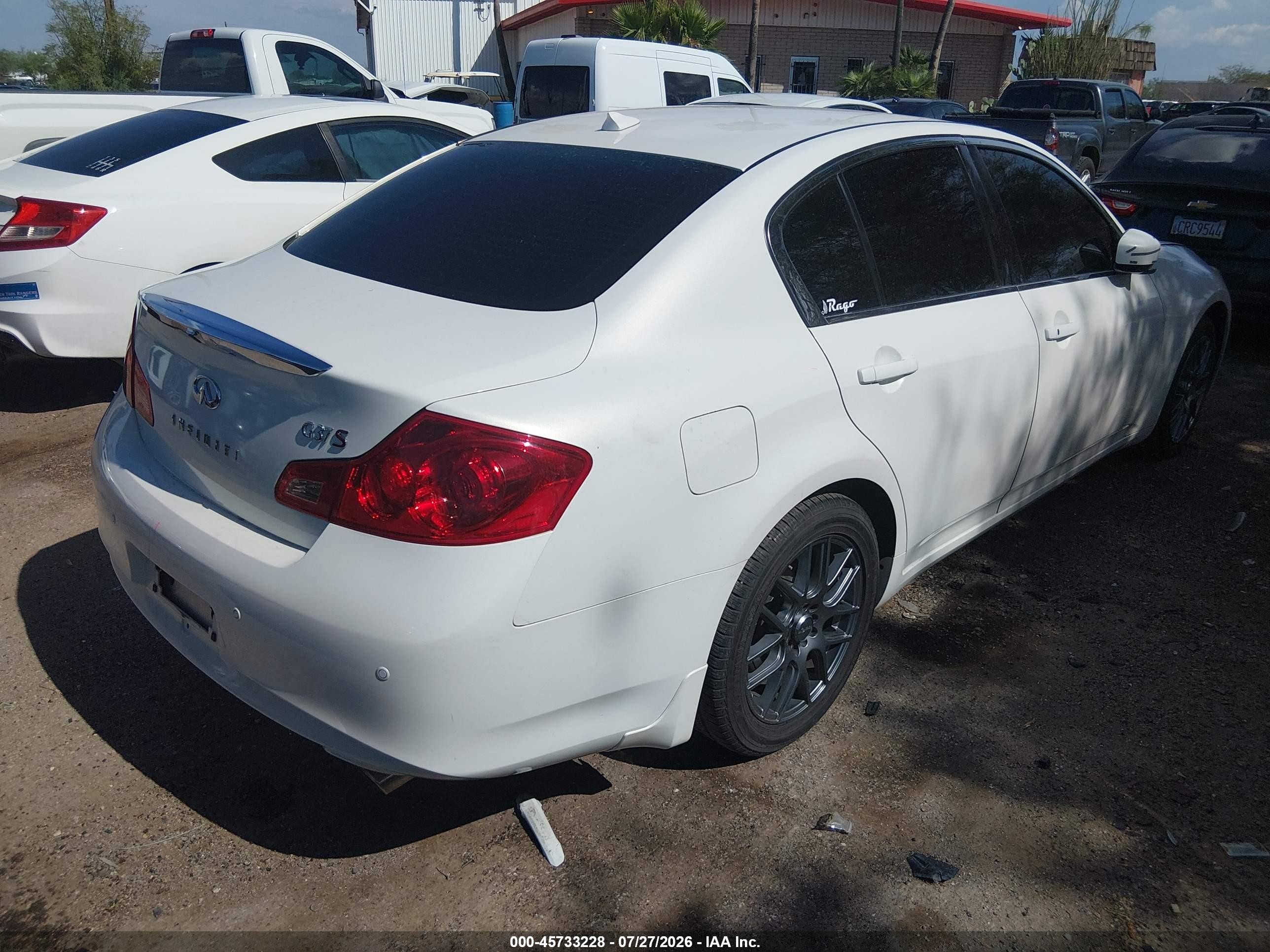 2011 Infiniti G37 Journey White vin: JN1CV6AP4BM304881