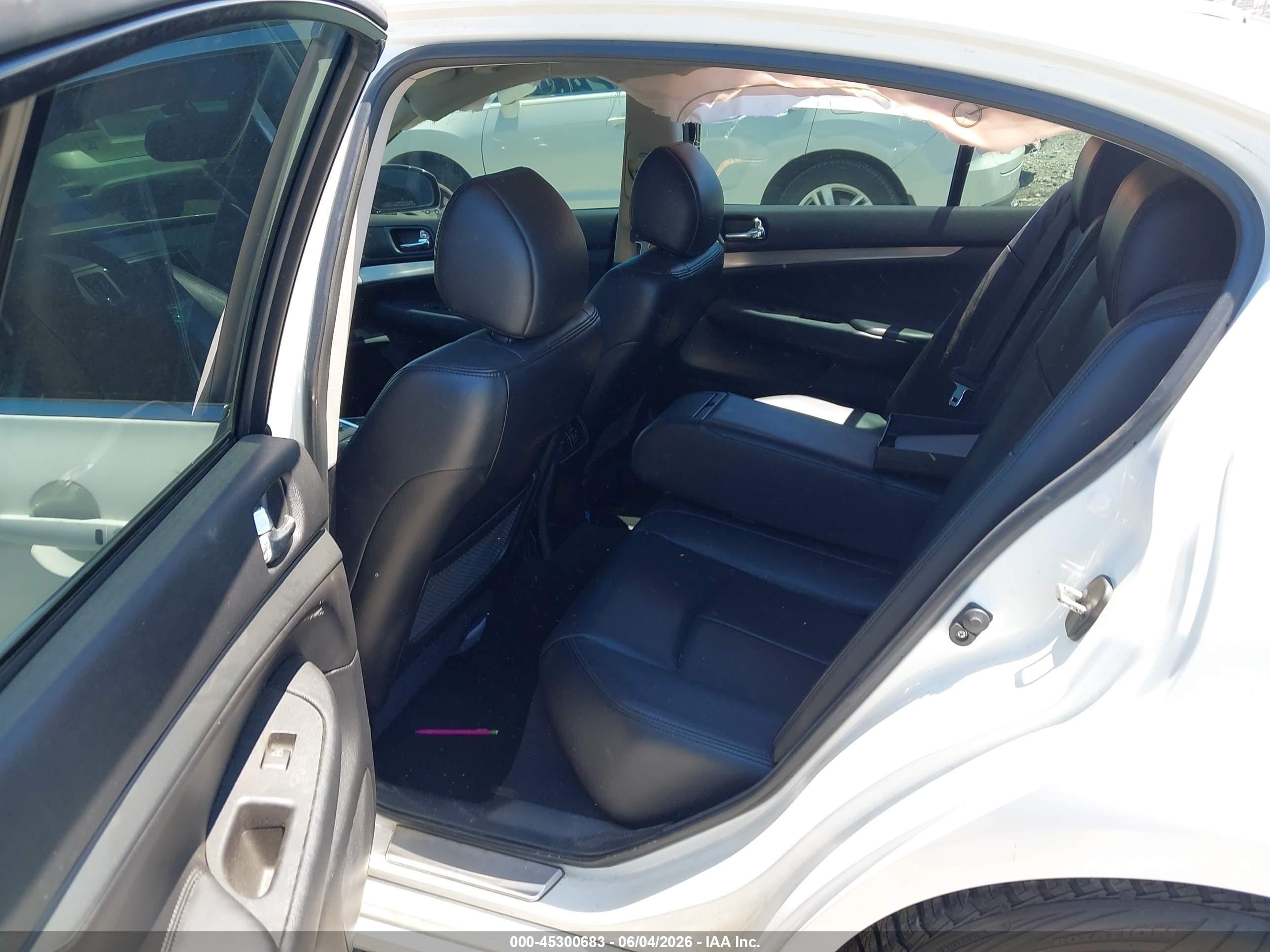 2013 Infiniti G37 Journey White vin: JN1CV6AP4DM305239