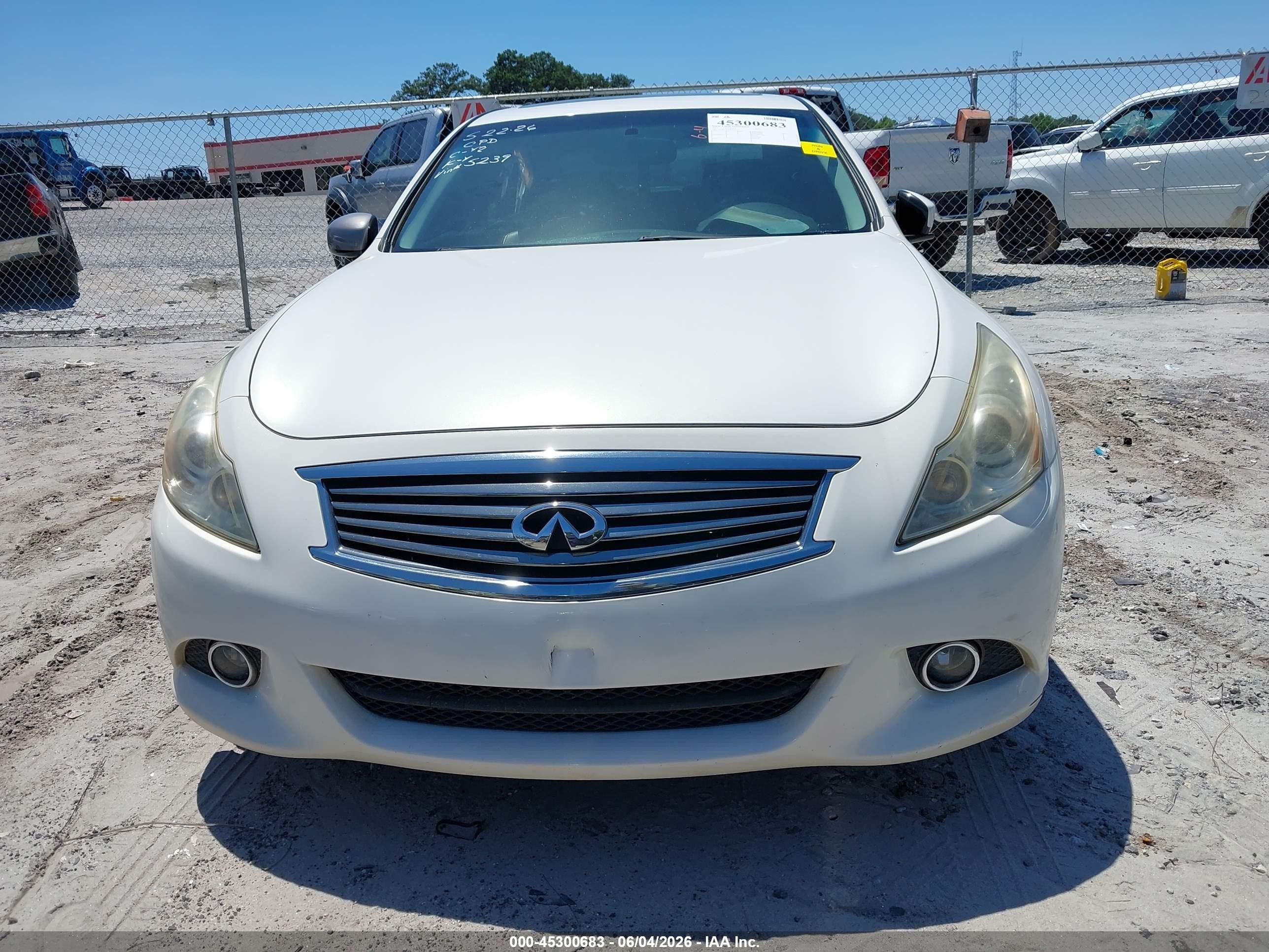 2013 Infiniti G37 Journey White vin: JN1CV6AP4DM305239