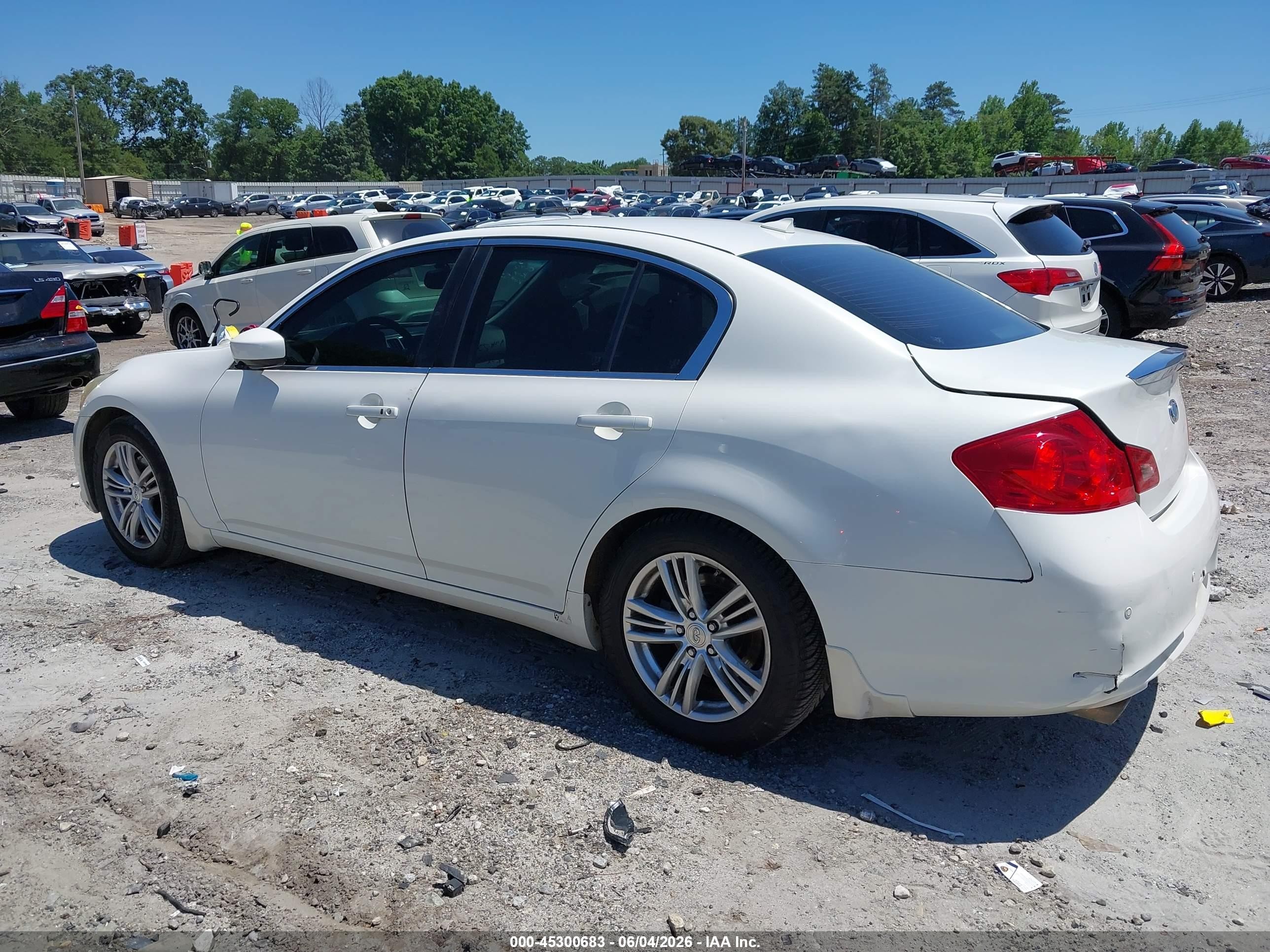 2013 Infiniti G37 Journey White vin: JN1CV6AP4DM305239