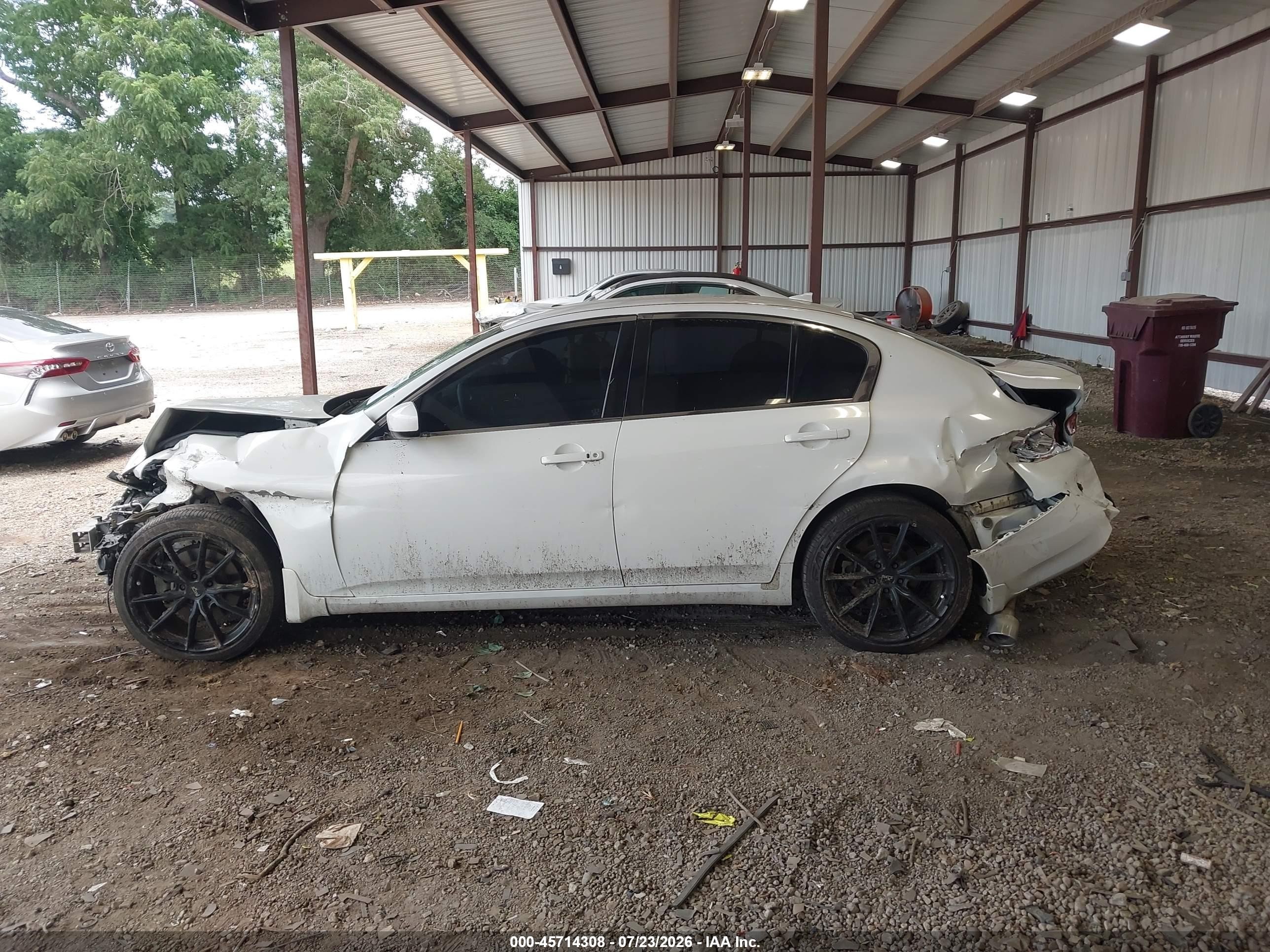 2013 Infiniti G37 Journey Белый vin: JN1CV6AP4DM306536