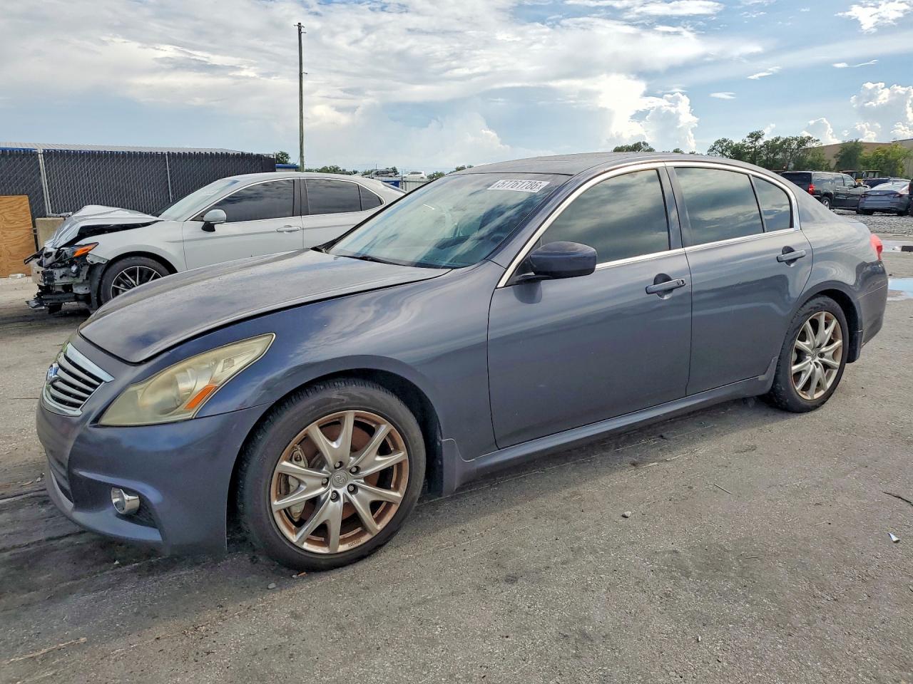 2013 Infiniti G37 Sedan Journey Gray vin: JN1CV6AP4DM710095