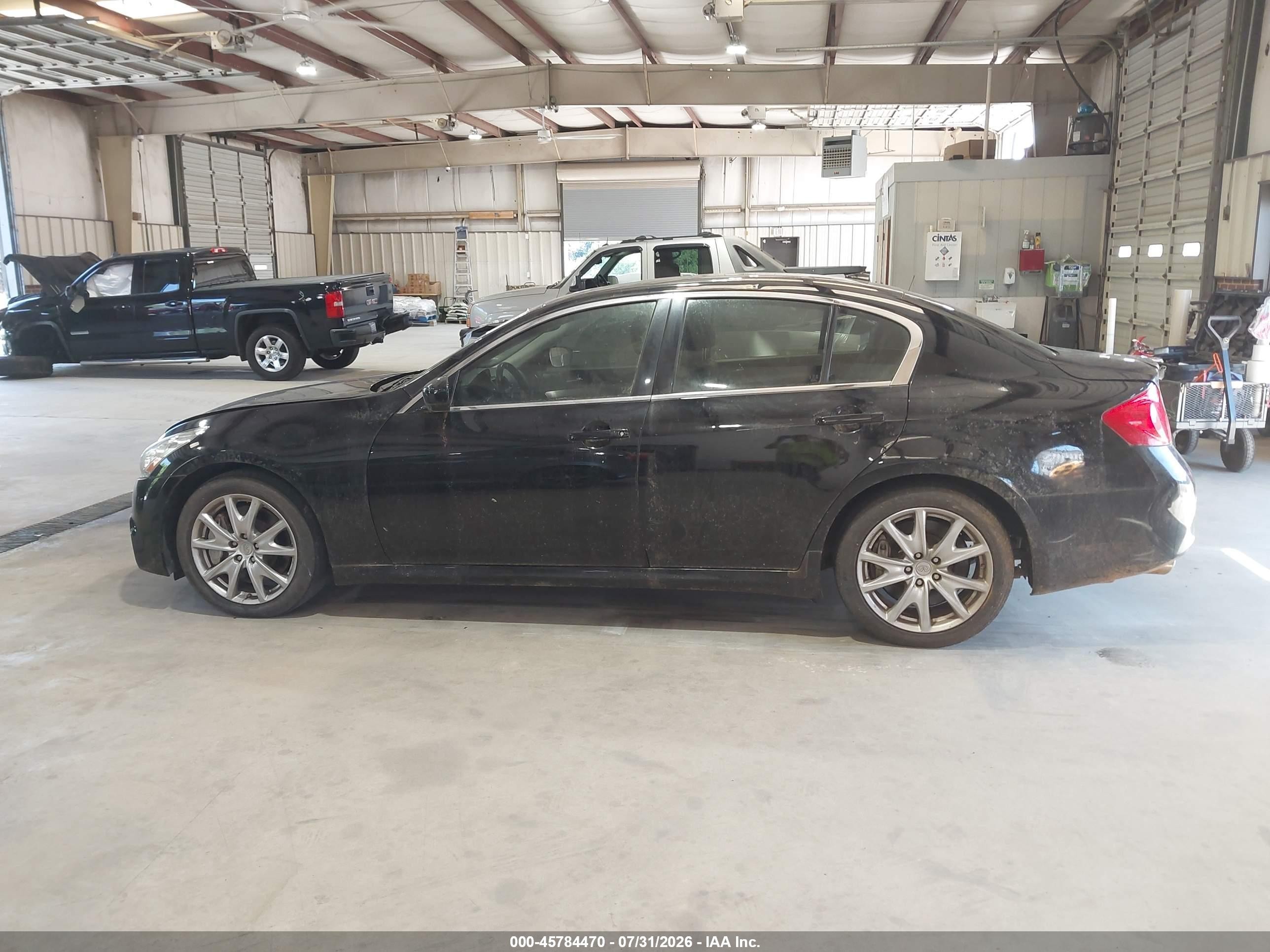 2013 Infiniti G37 Journey Черный vin: JN1CV6AP4DM710596