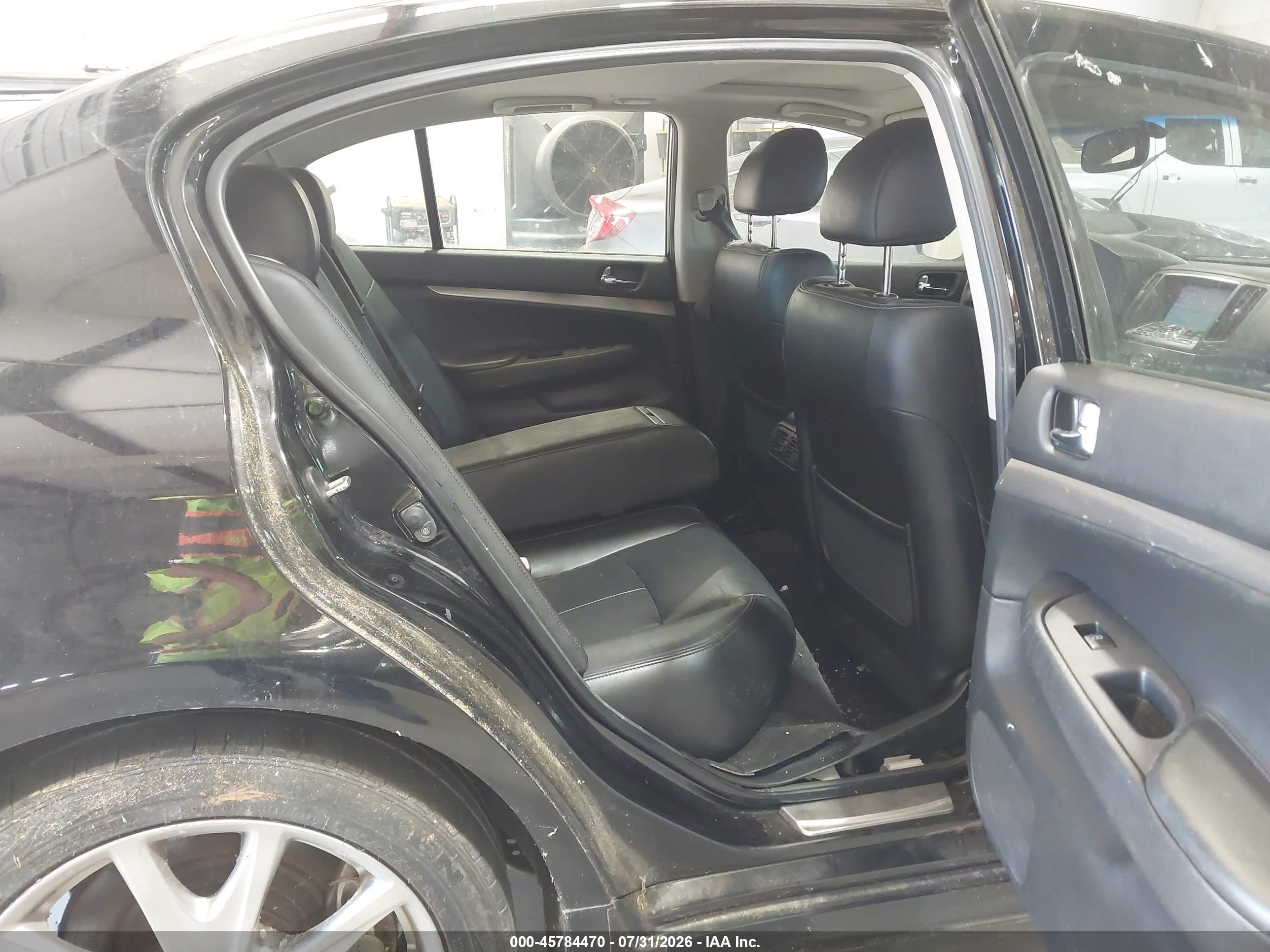 2013 Infiniti G37 Journey Черный vin: JN1CV6AP4DM710596