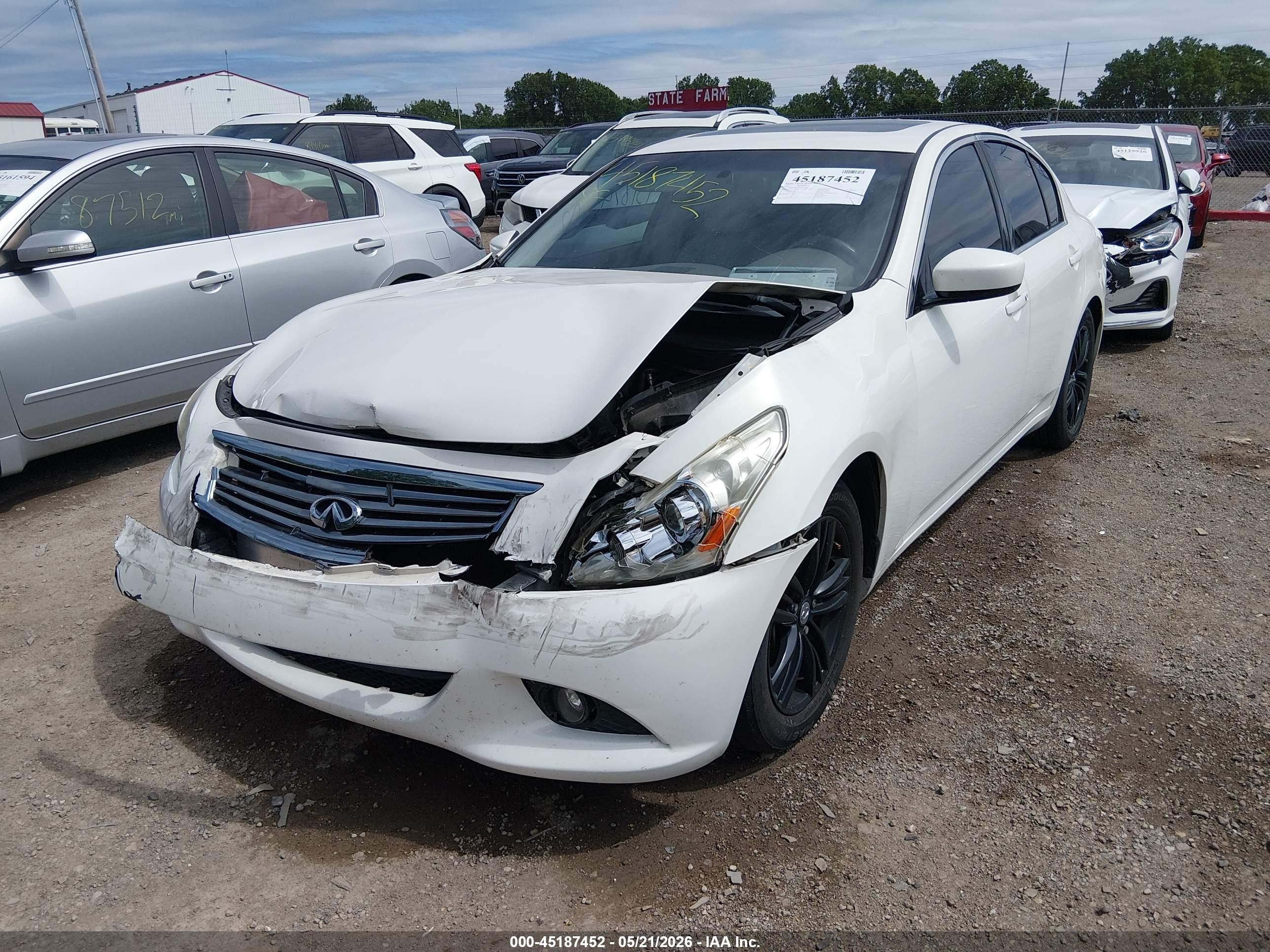 2013 Infiniti G37 Journey Белый vin: JN1CV6AP4DM725437