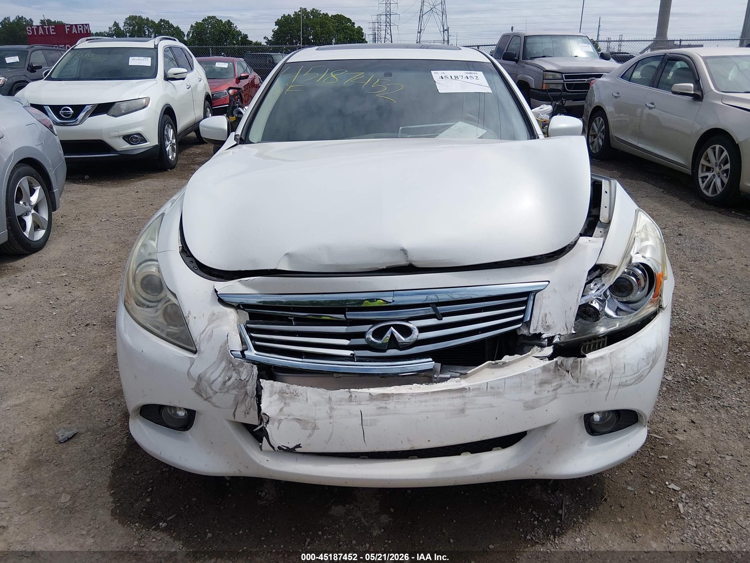 2013 Infiniti G37 Journey Белый vin: JN1CV6AP4DM725437