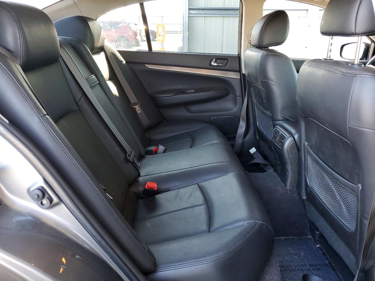 2015 Infiniti Q40 Base Gray vin: JN1CV6AP4FM500244