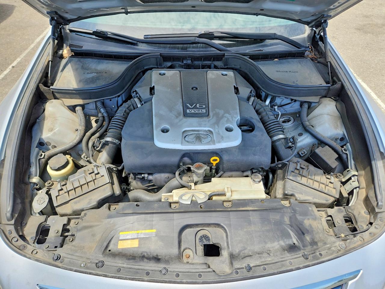 2015 Infiniti Q40 Base Серебряный vin: JN1CV6AP4FM500390