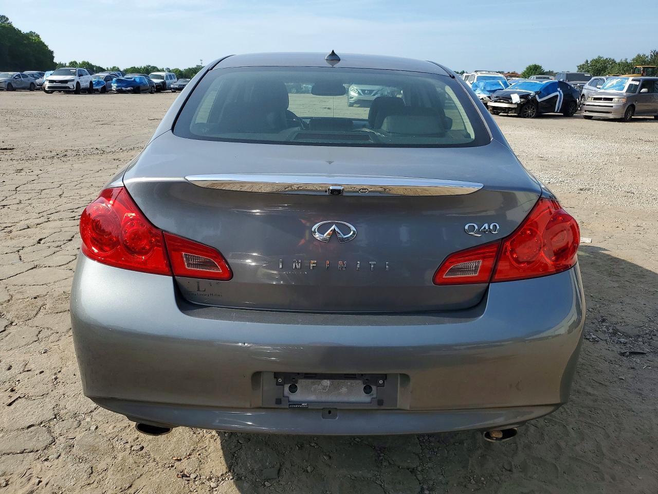 2015 Infiniti Q40 Base Серый vin: JN1CV6AP4FM500633