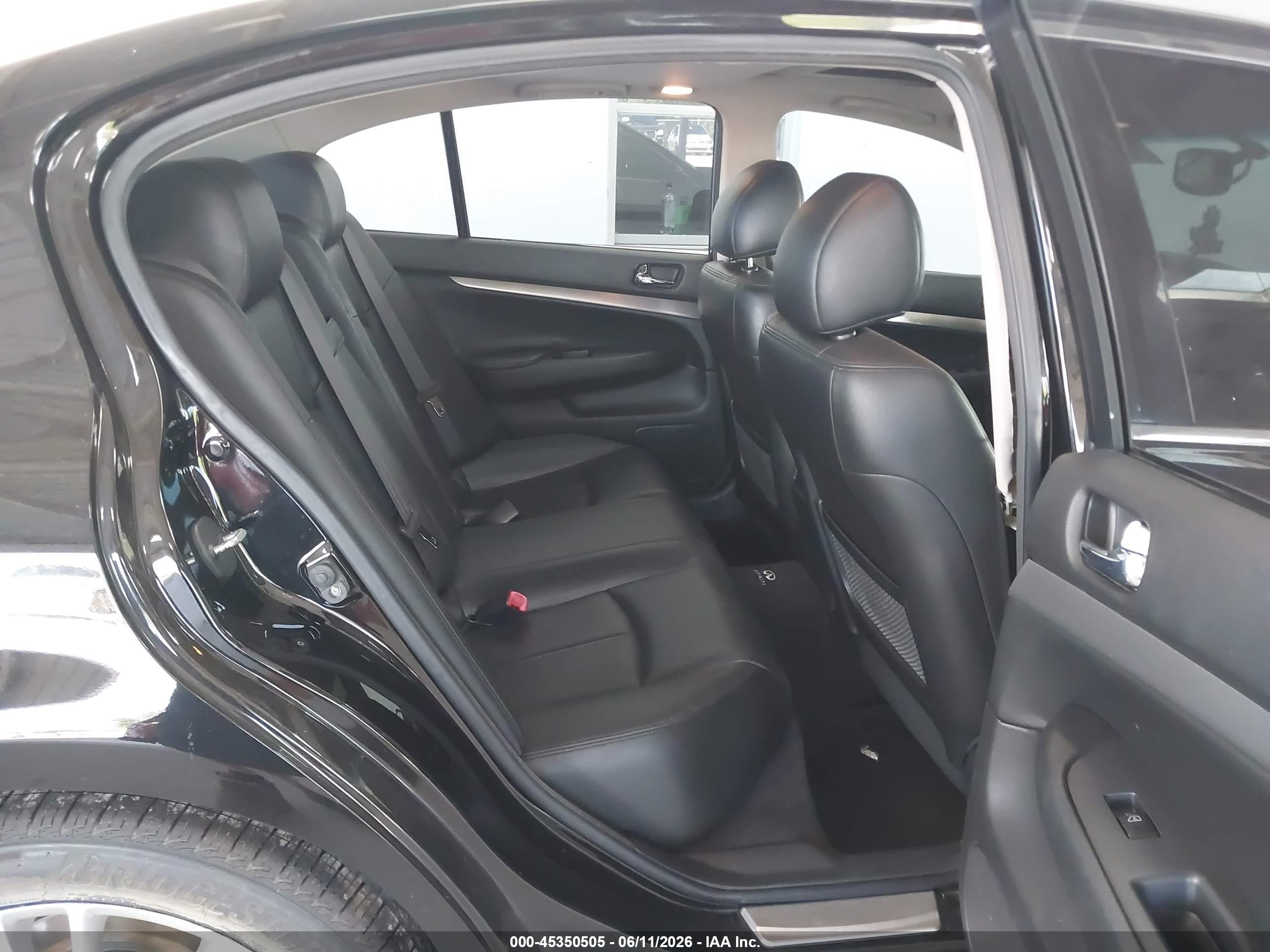 2012 Infiniti G37 Journey Black vin: JN1CV6AP5CM622574