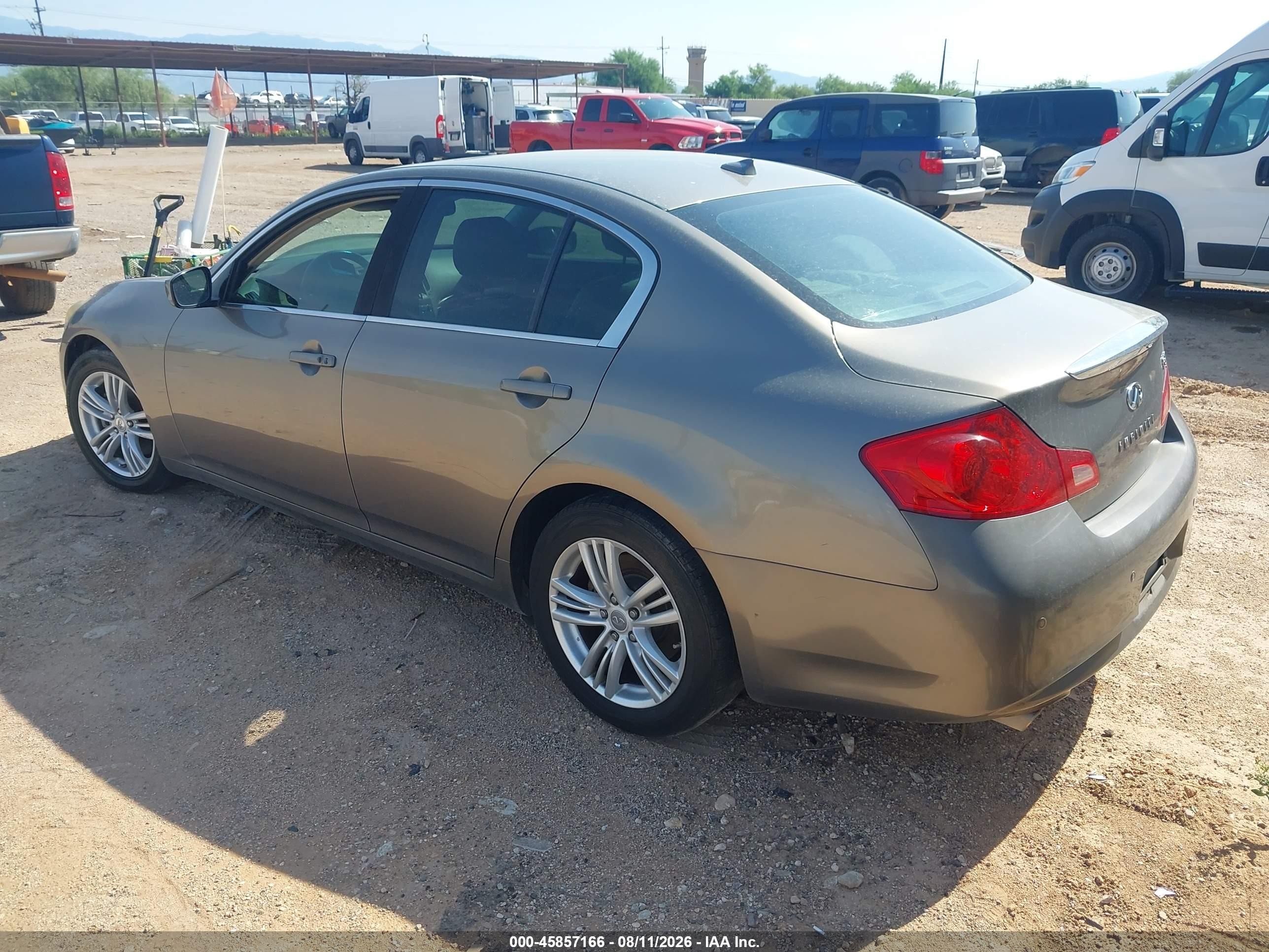 2012 Infiniti G37 Journey Champagne vin: JN1CV6AP5CM623031