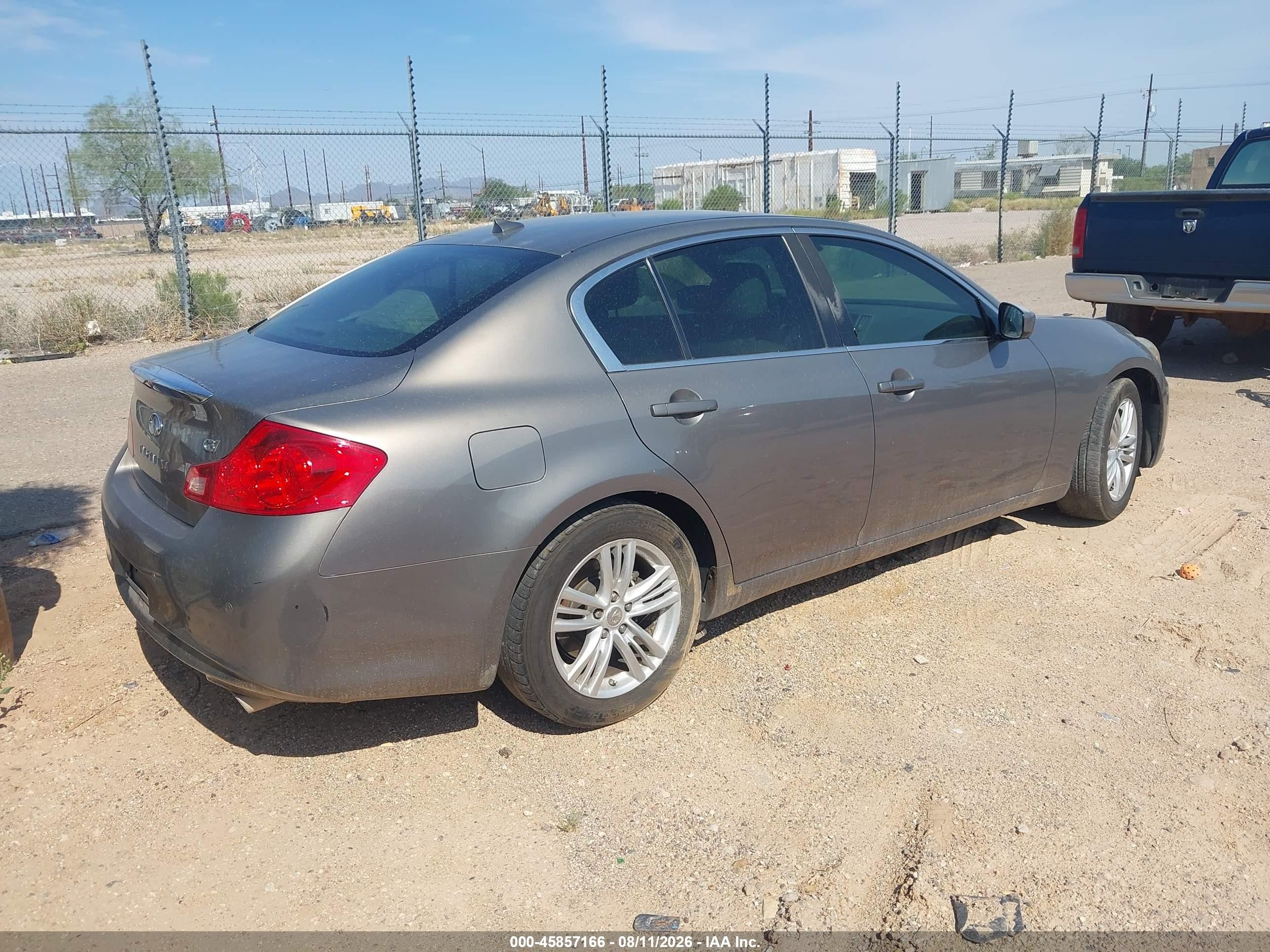 2012 Infiniti G37 Journey Champagne vin: JN1CV6AP5CM623031