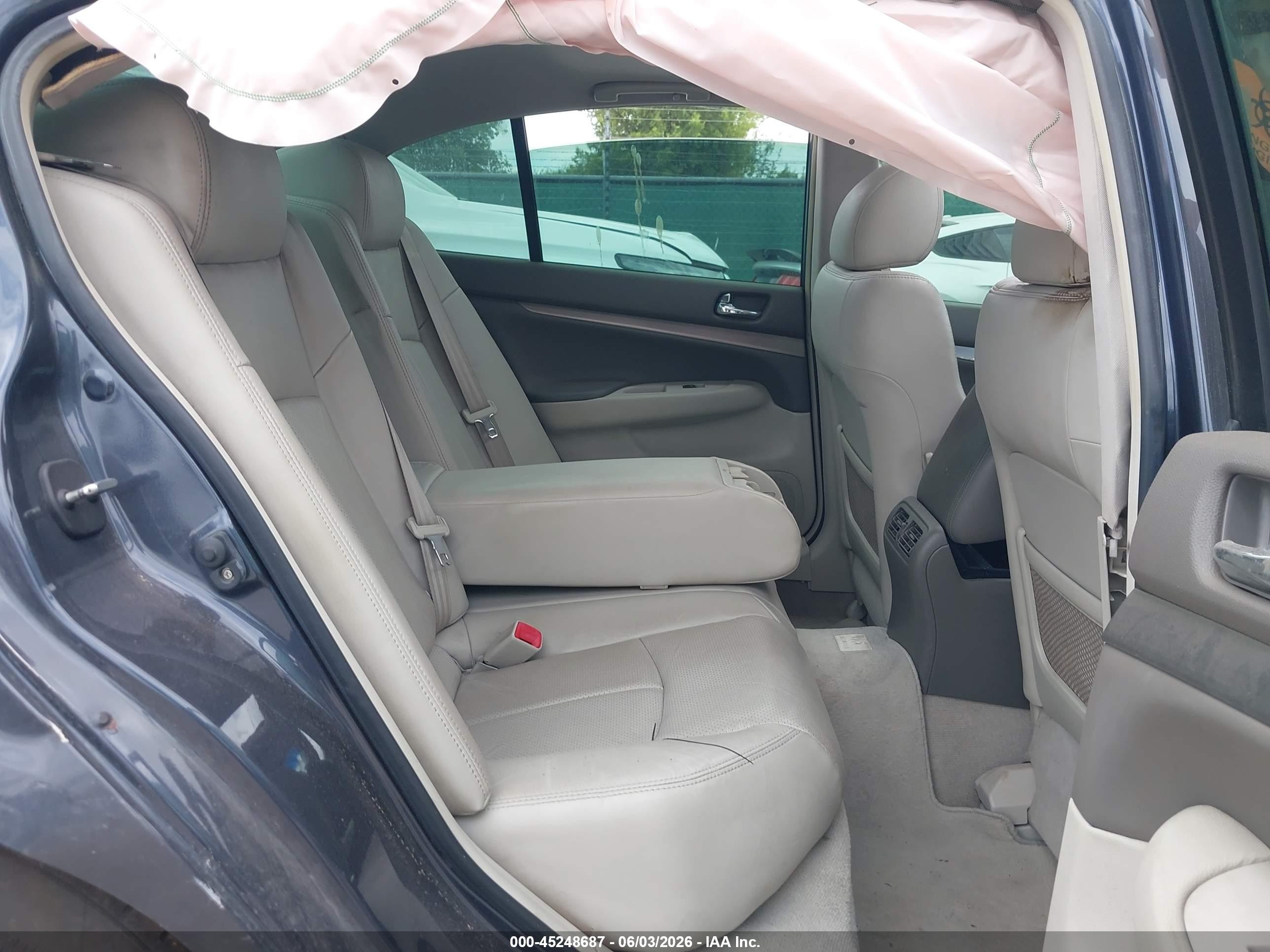 2012 Infiniti G37 Journey Золотой vin: JN1CV6AP5CM934586
