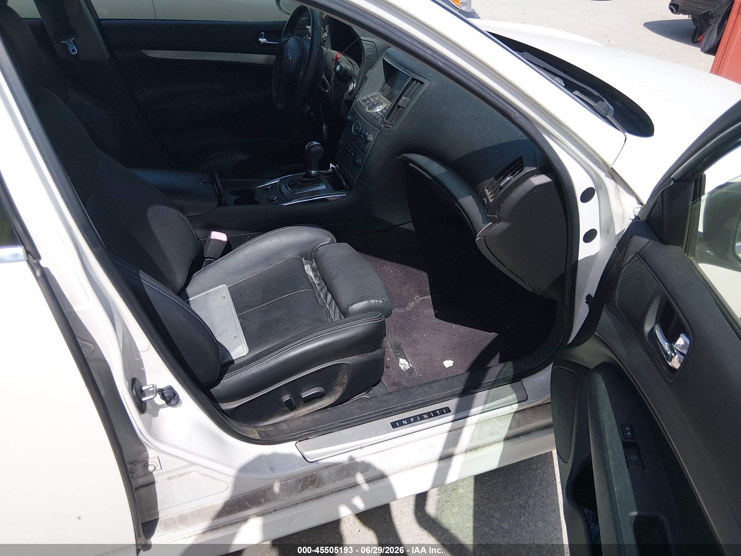 2013 Infiniti G37 Journey White vin: JN1CV6AP5DM301202