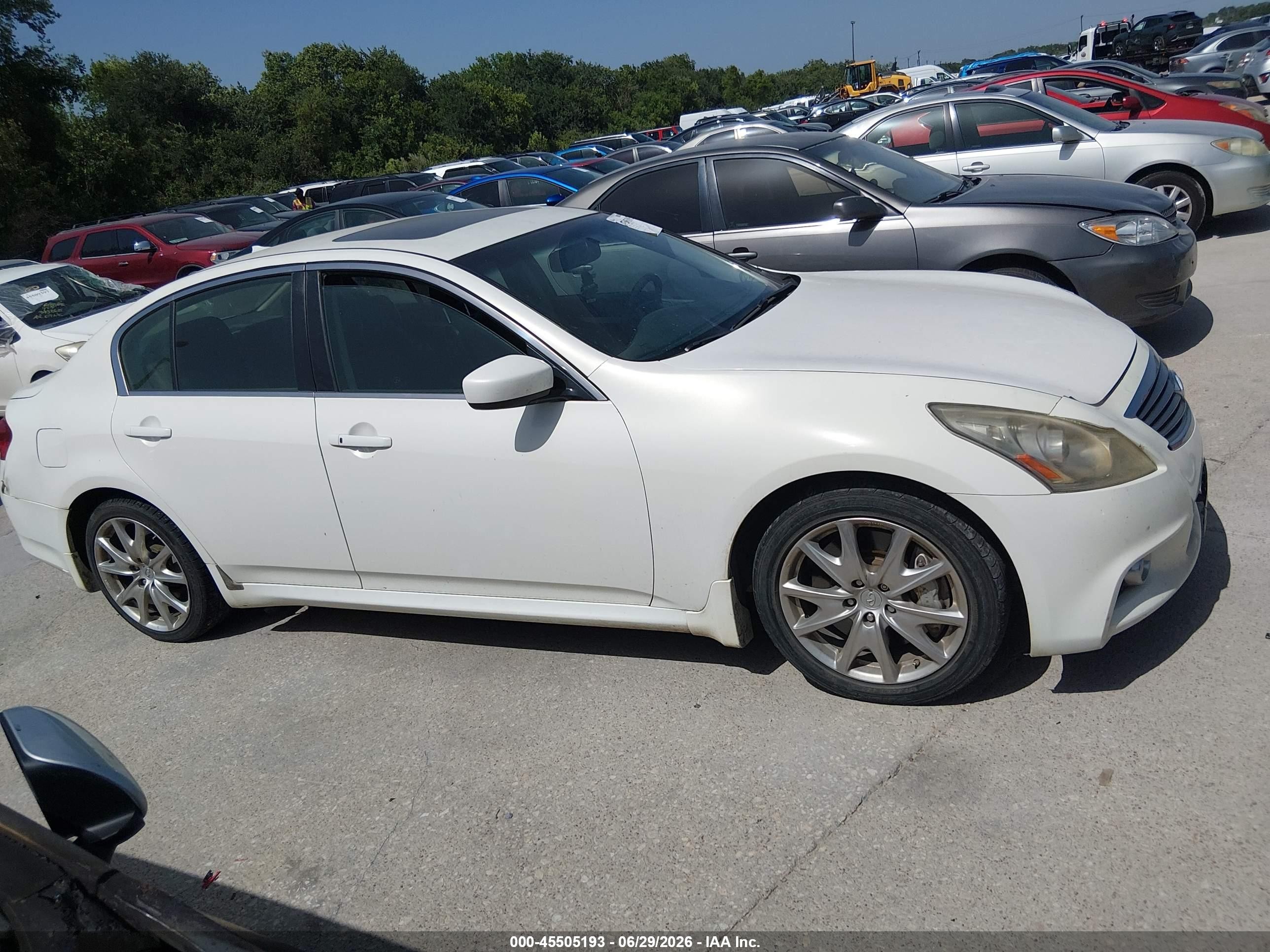 2013 Infiniti G37 Journey White vin: JN1CV6AP5DM301202