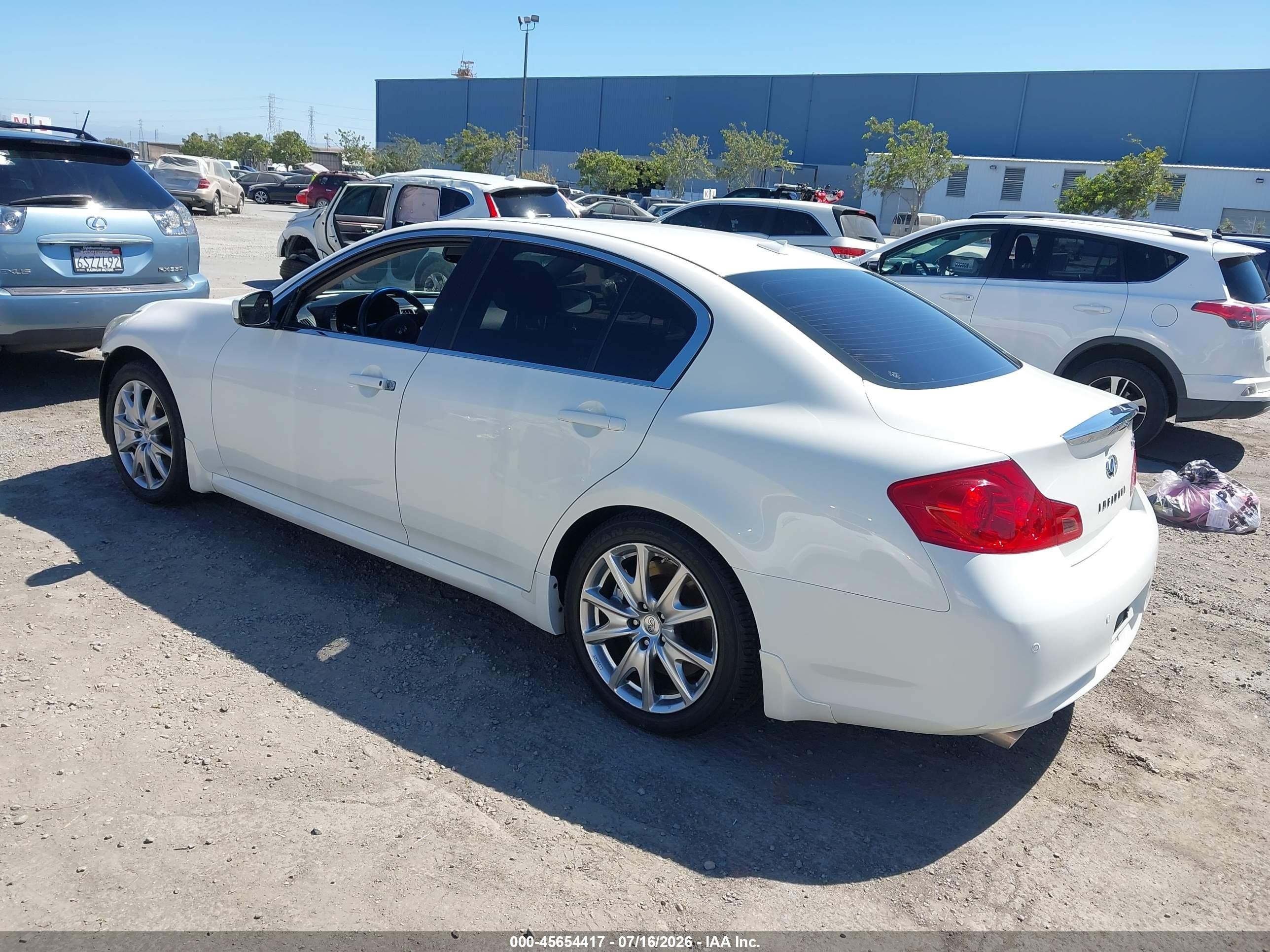 2013 Infiniti G37 Journey White vin: JN1CV6AP5DM711482