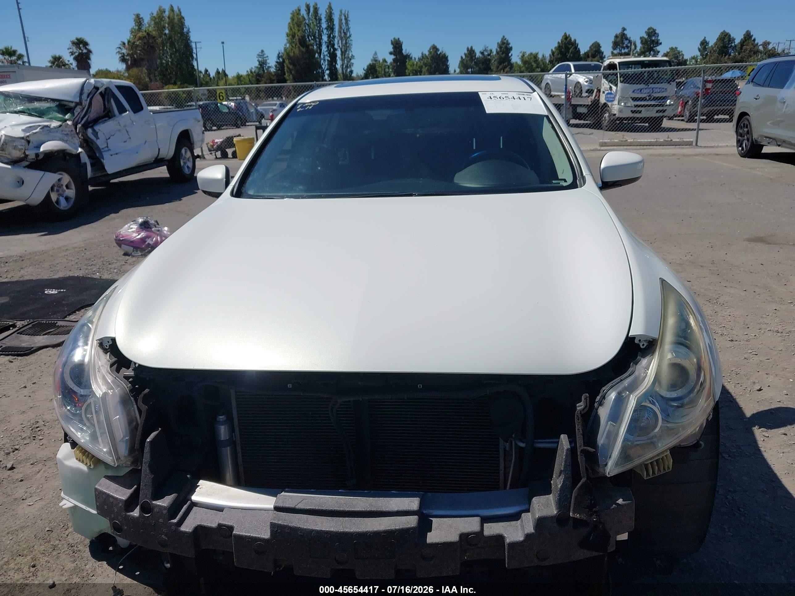 2013 Infiniti G37 Journey White vin: JN1CV6AP5DM711482