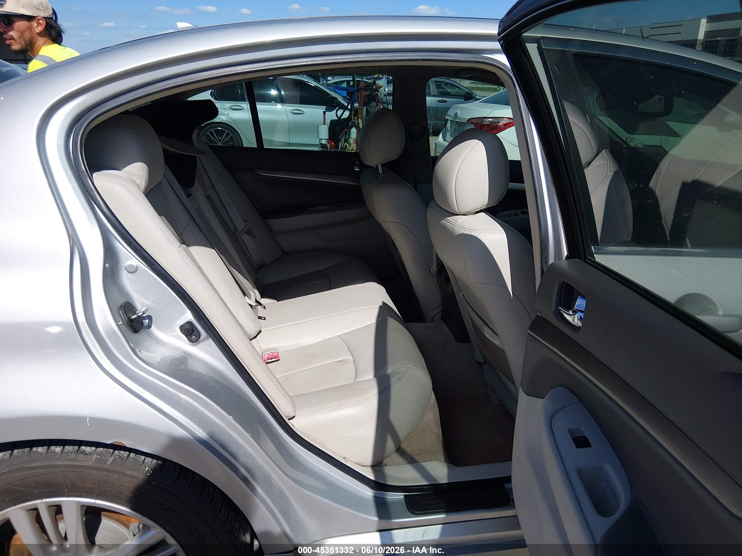 2013 Infiniti G37 Journey Silver vin: JN1CV6AP5DM711594