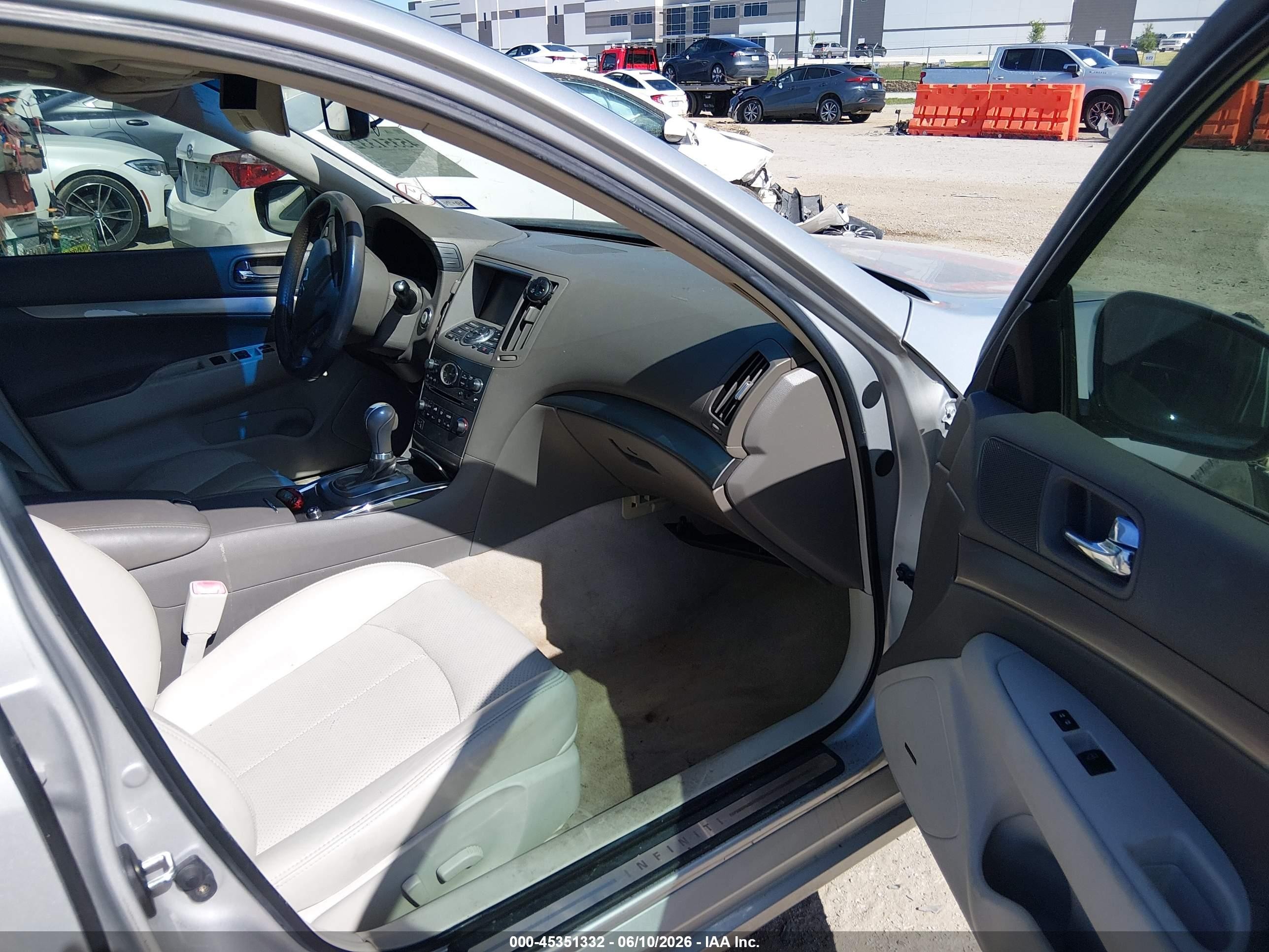 2013 Infiniti G37 Journey Silver vin: JN1CV6AP5DM711594