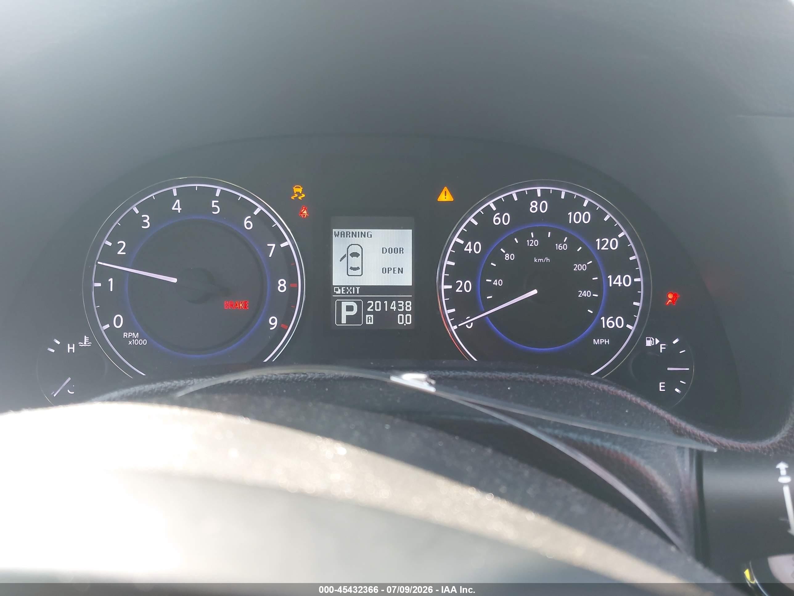 2013 Infiniti G37 Journey Серебряный vin: JN1CV6AP5DM714351