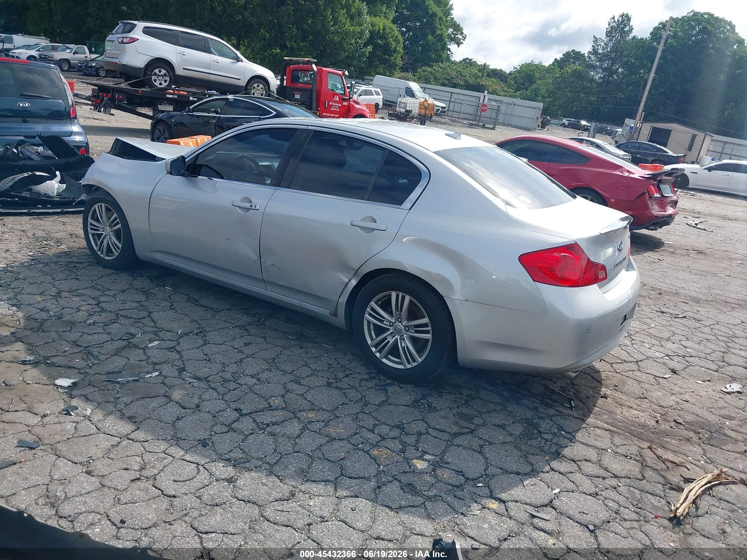 2013 Infiniti G37 Journey Серебряный vin: JN1CV6AP5DM714351