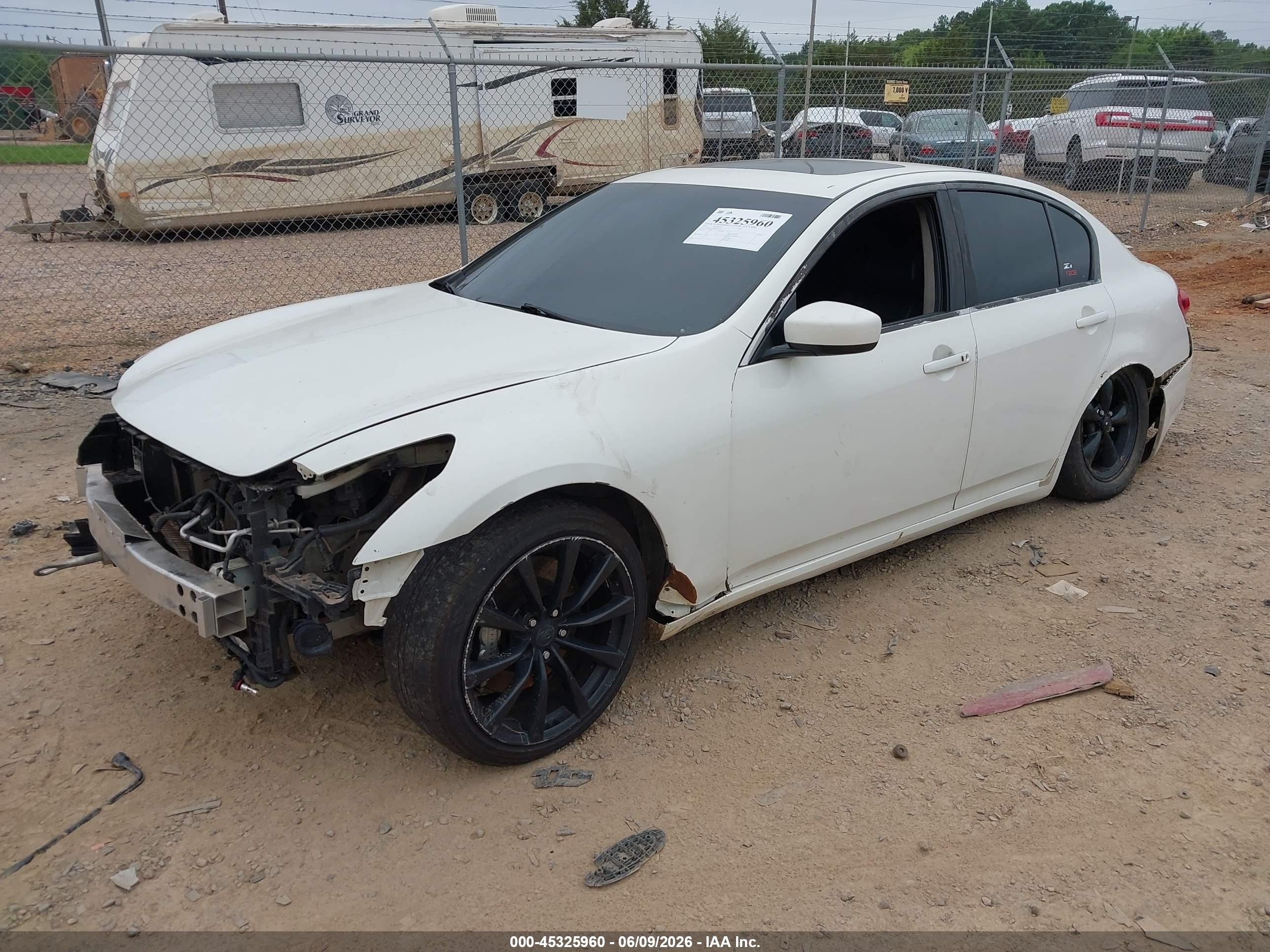 2013 Infiniti G37 Journey Белый vin: JN1CV6AP5DM721557