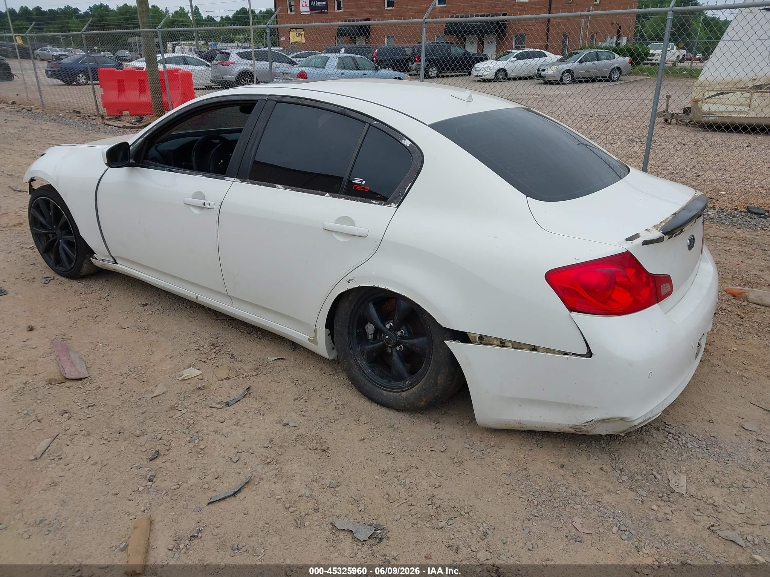 2013 Infiniti G37 Journey Белый vin: JN1CV6AP5DM721557