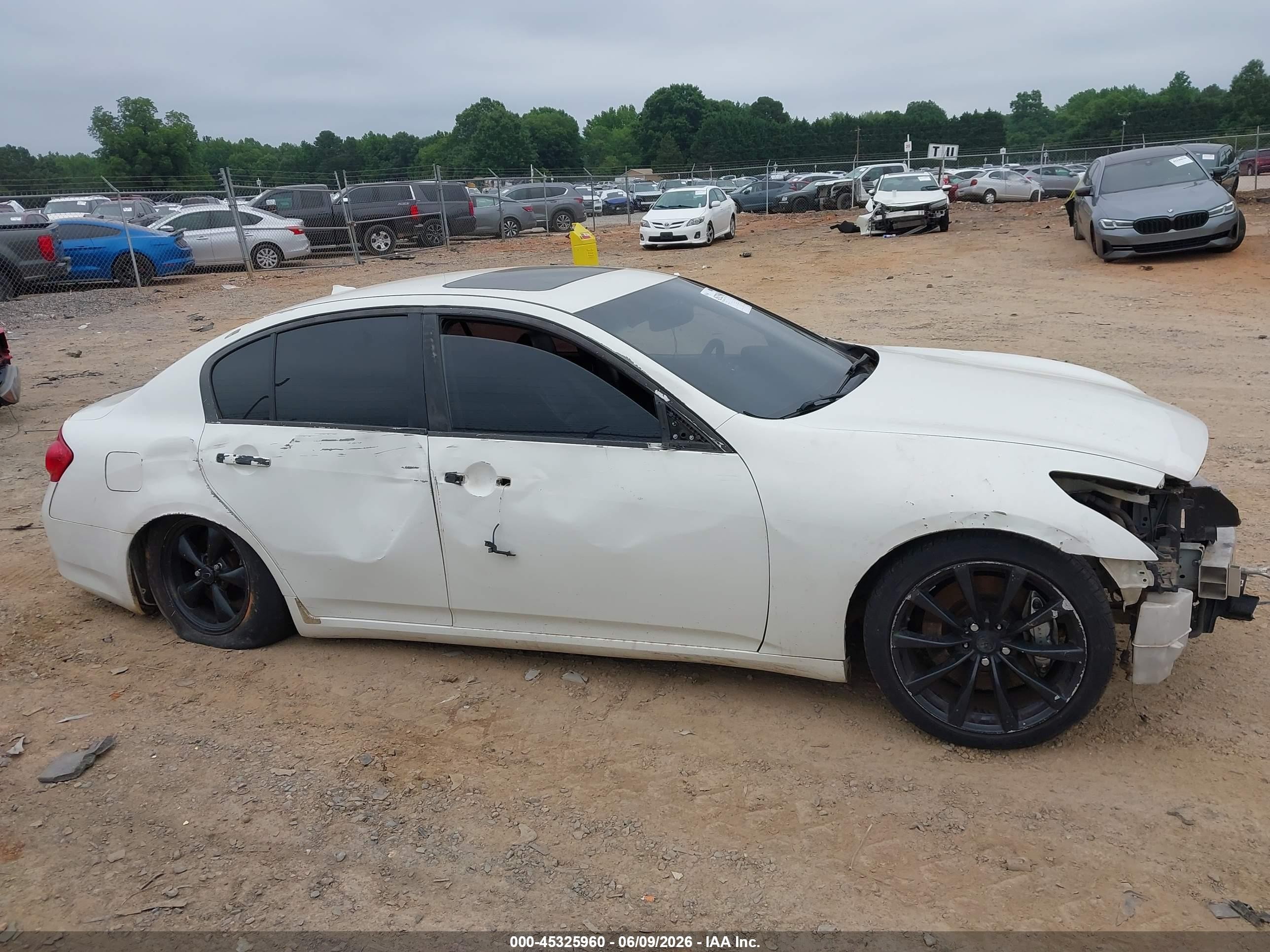 2013 Infiniti G37 Journey Белый vin: JN1CV6AP5DM721557