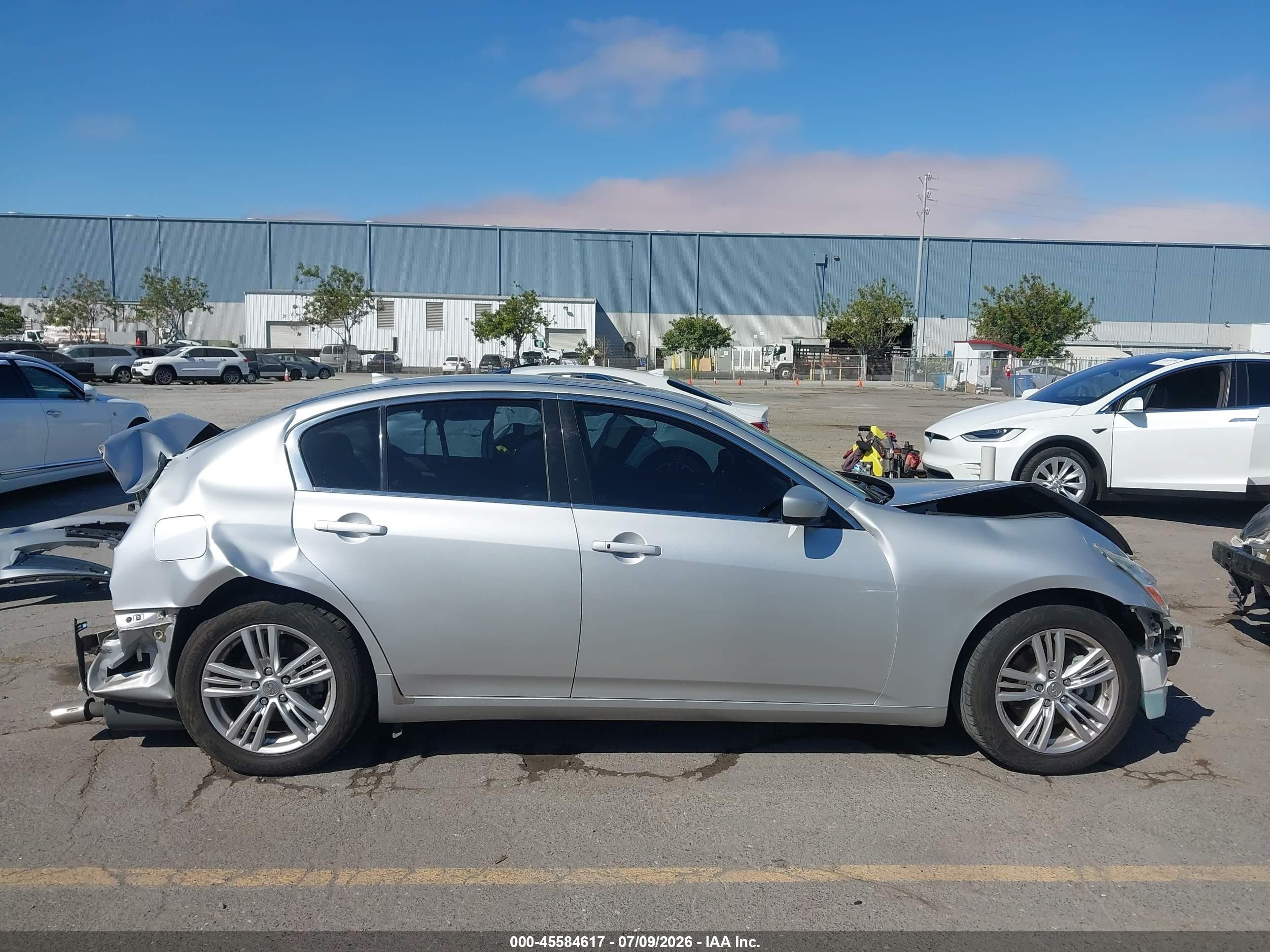 2013 Infiniti G37 Journey Silver vin: JN1CV6AP5DM725849