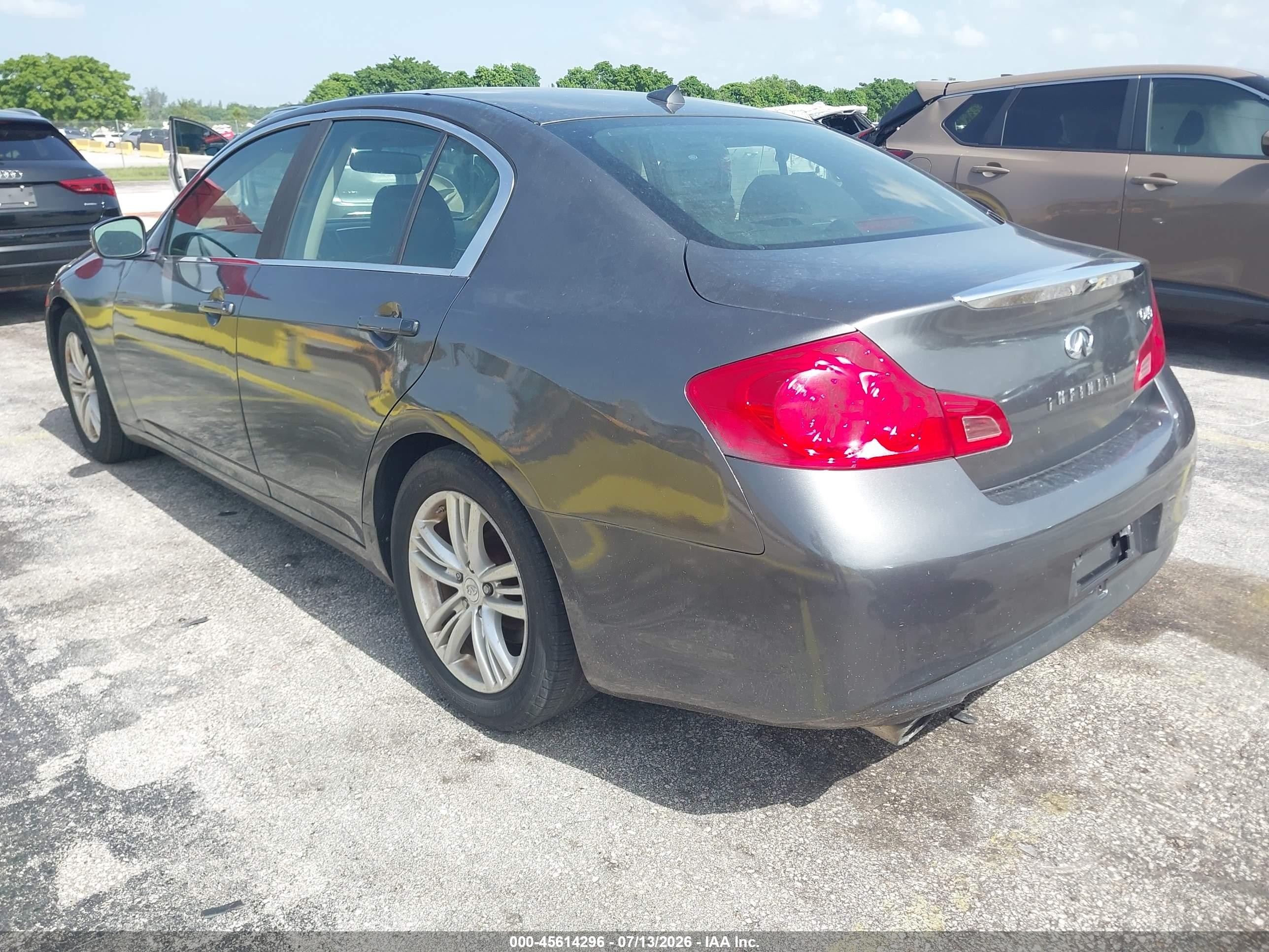 2015 Infiniti Q40 Gray vin: JN1CV6AP5FM503668