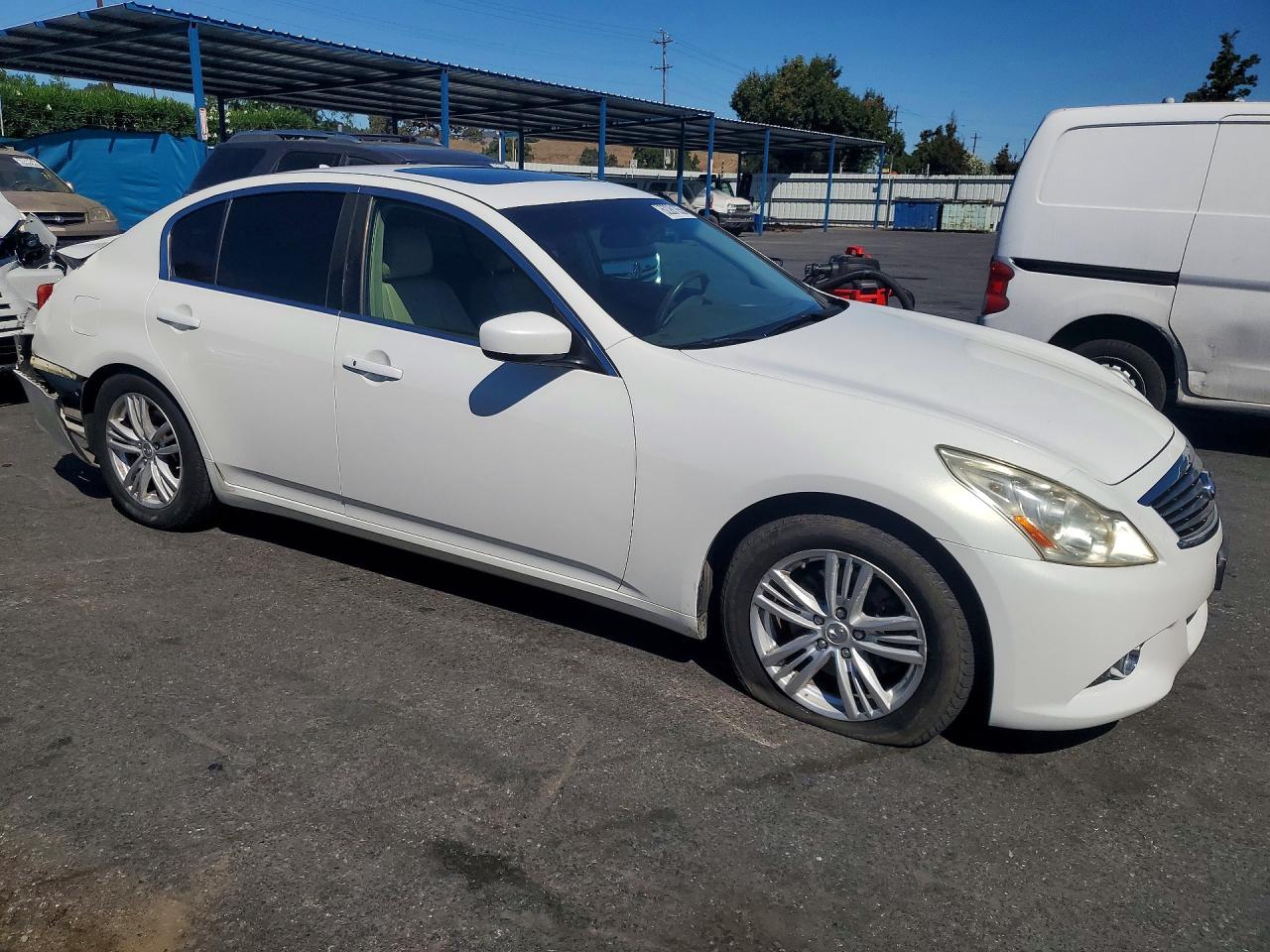 2010 Infiniti G37 Sedan Base White vin: JN1CV6AP6AM204280