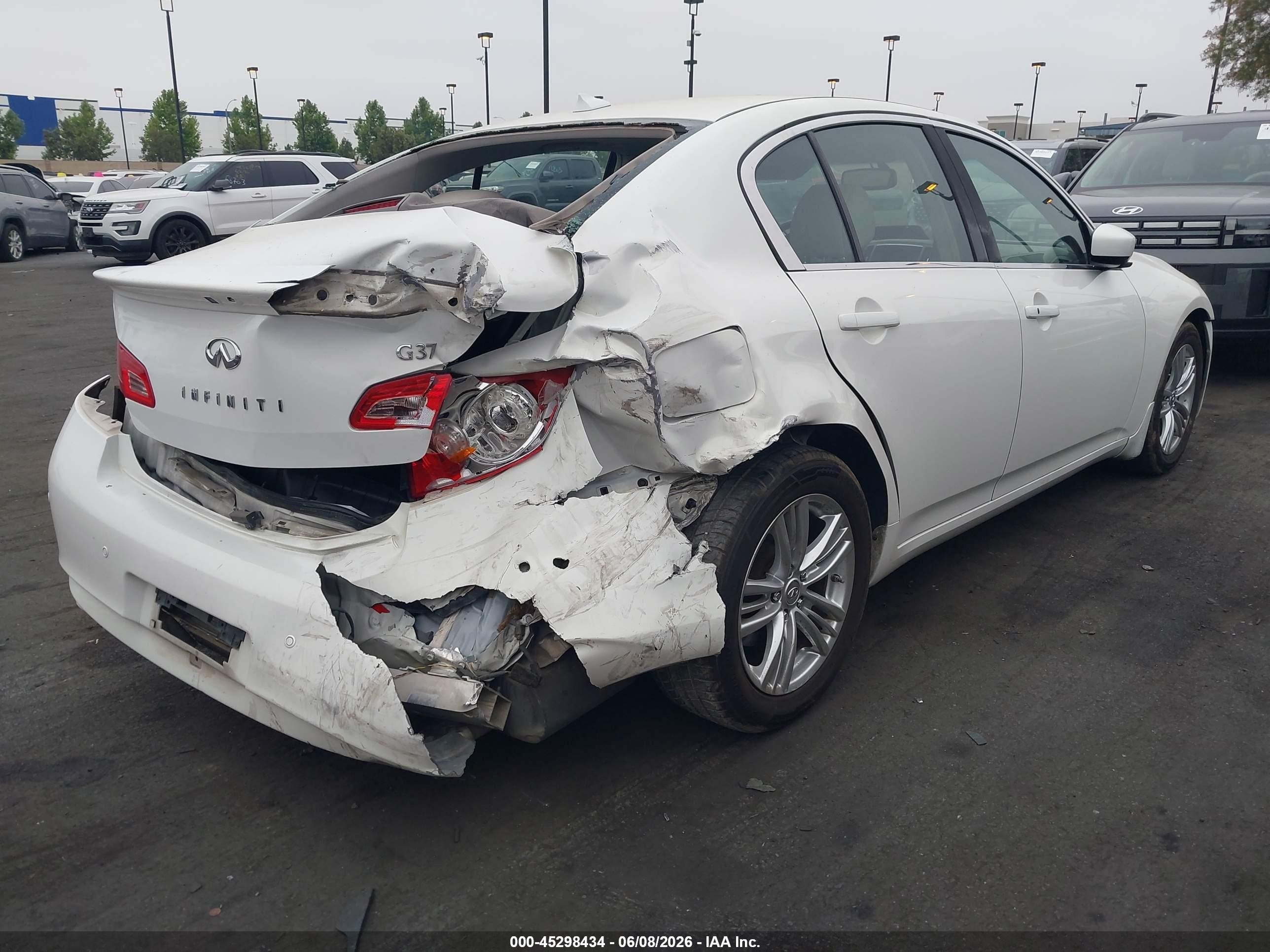2010 Infiniti G37 Journey White vin: JN1CV6AP6AM402146