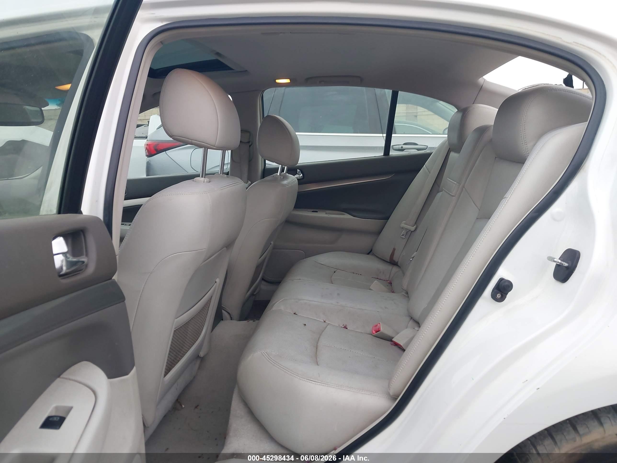 2010 Infiniti G37 Journey White vin: JN1CV6AP6AM402146