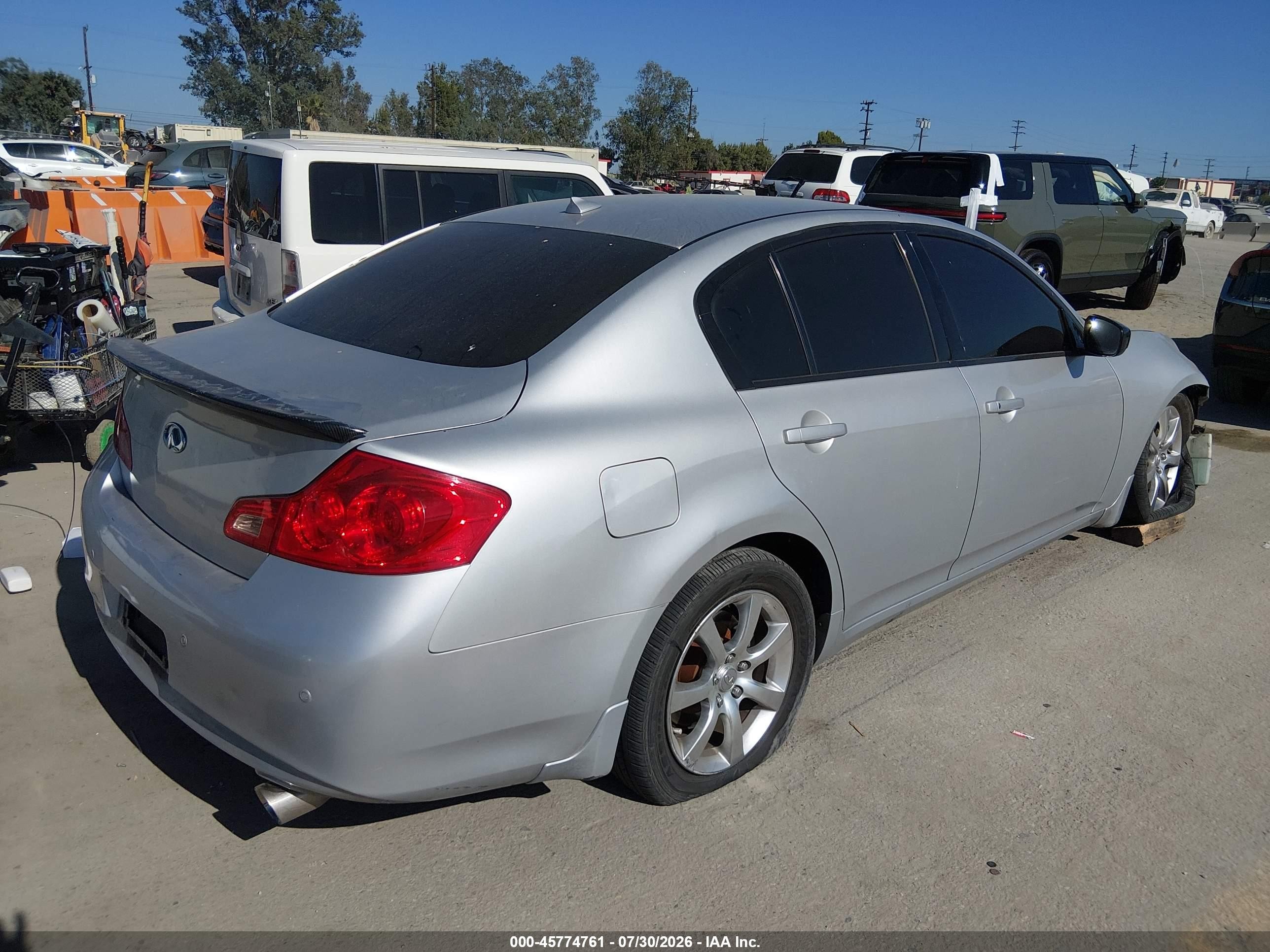2010 Infiniti G37 Journey Silver vin: JN1CV6AP6AM403622