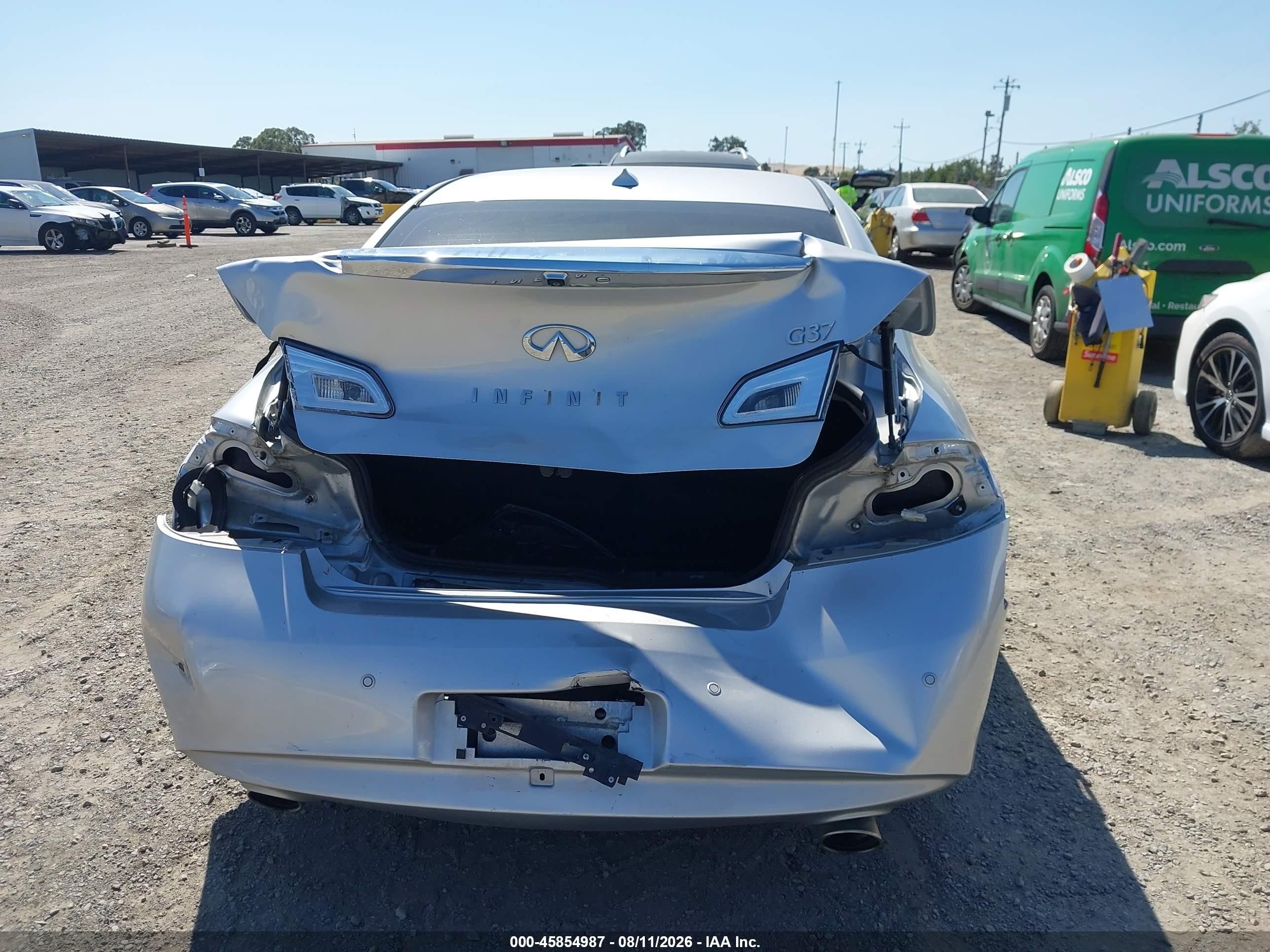 2011 Infiniti G37 Journey Silver vin: JN1CV6AP6BM501924