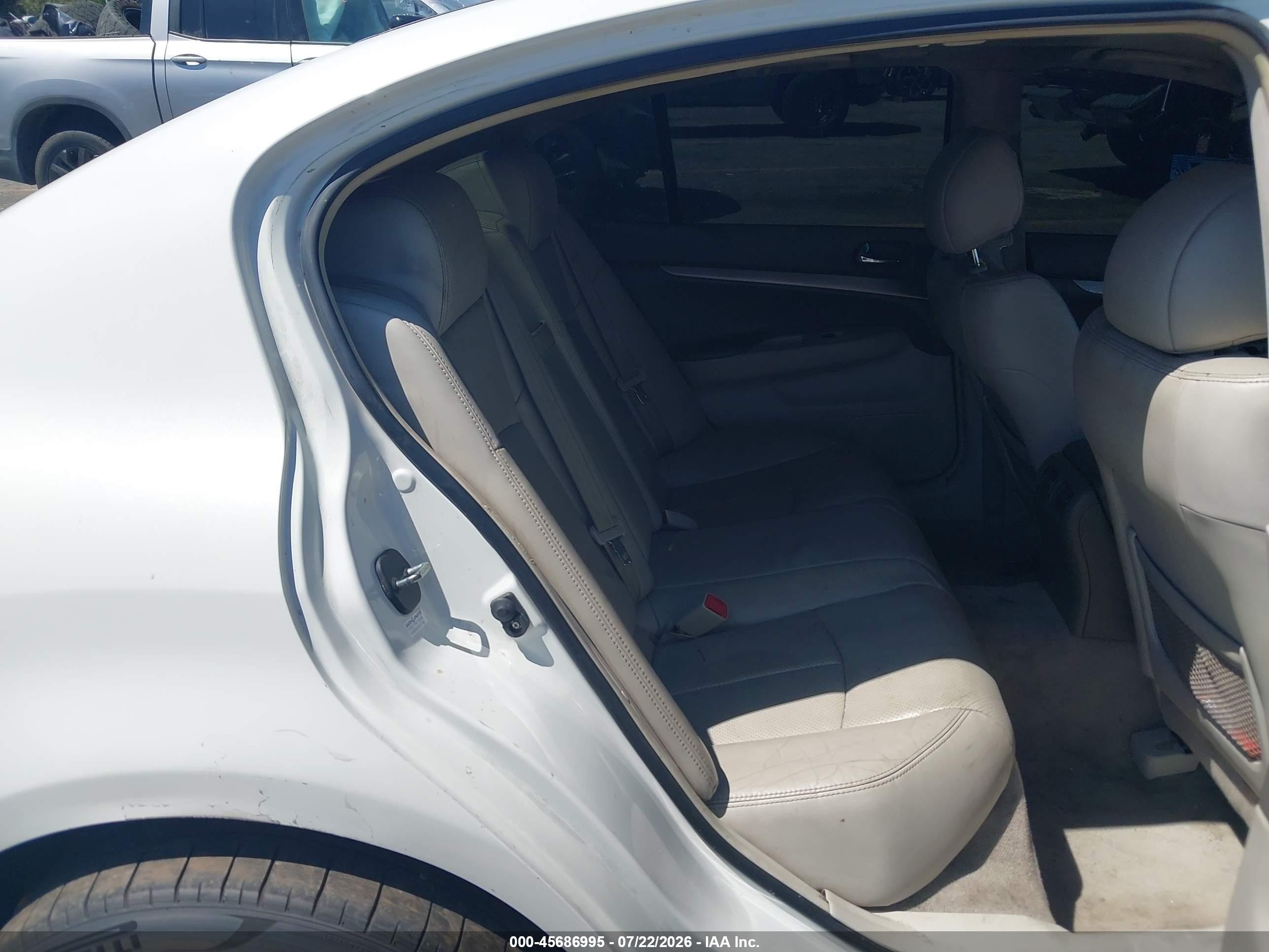 2013 Infiniti G37 Journey White vin: JN1CV6AP6DM711720