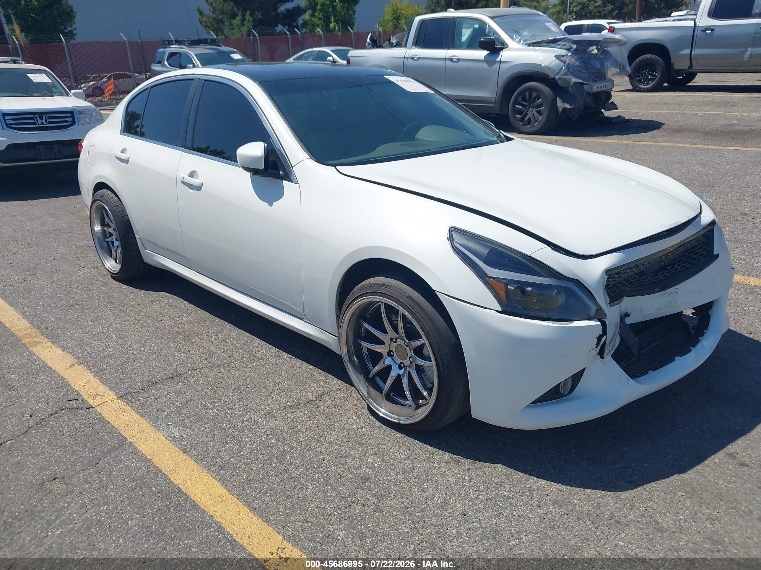 2013 Infiniti G37 Journey White vin: JN1CV6AP6DM711720