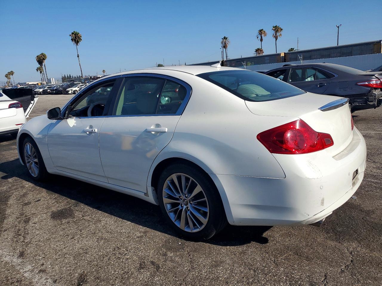 2013 Infiniti G37 Sedan Journey White vin: JN1CV6AP6DM716027