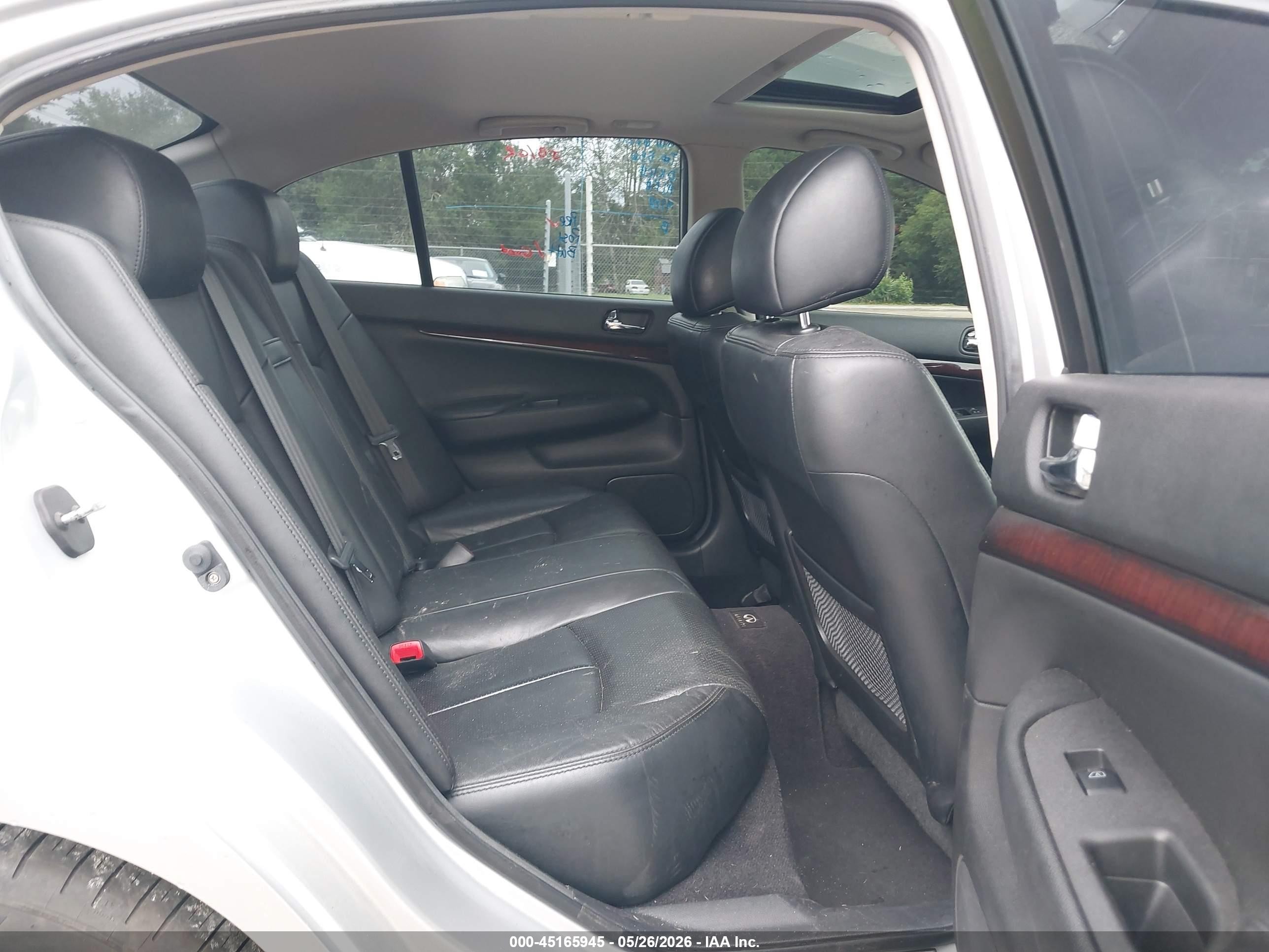 2013 Infiniti G37 Journey Серебряный vin: JN1CV6AP6DM717632