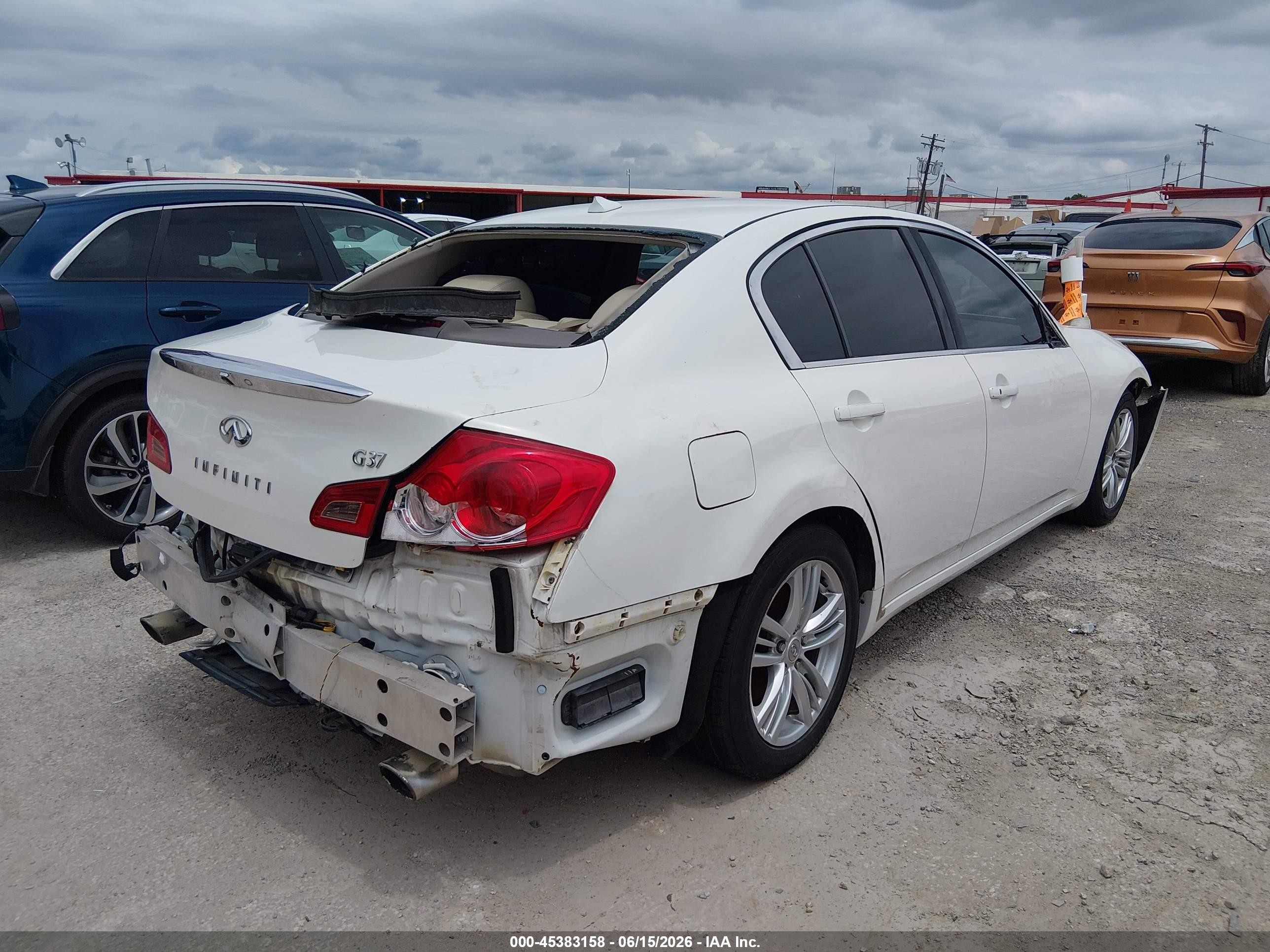 2013 Infiniti G37 Journey White vin: JN1CV6AP6DM718487