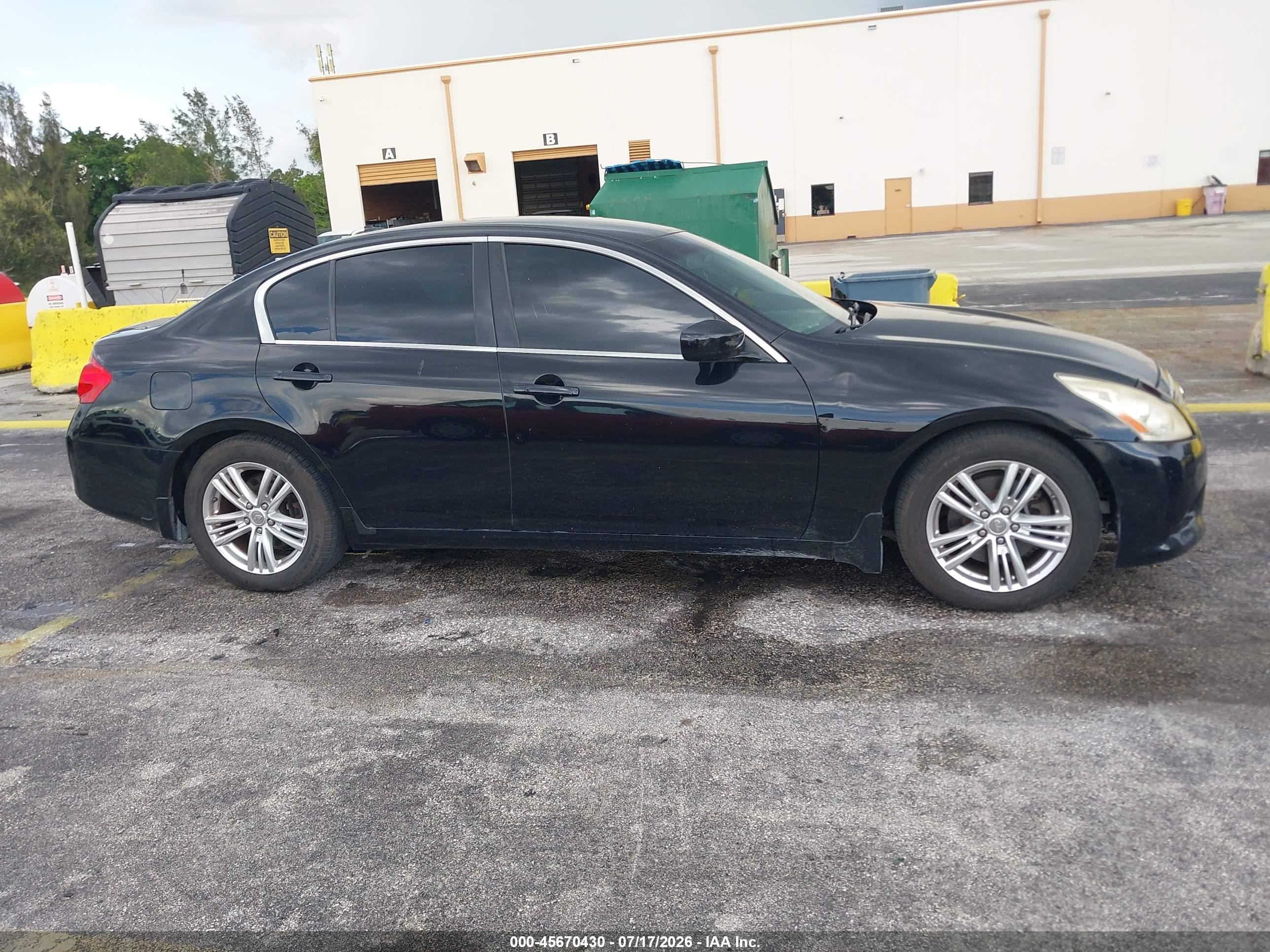 2013 Infiniti G37 Journey Black vin: JN1CV6AP6DM725312